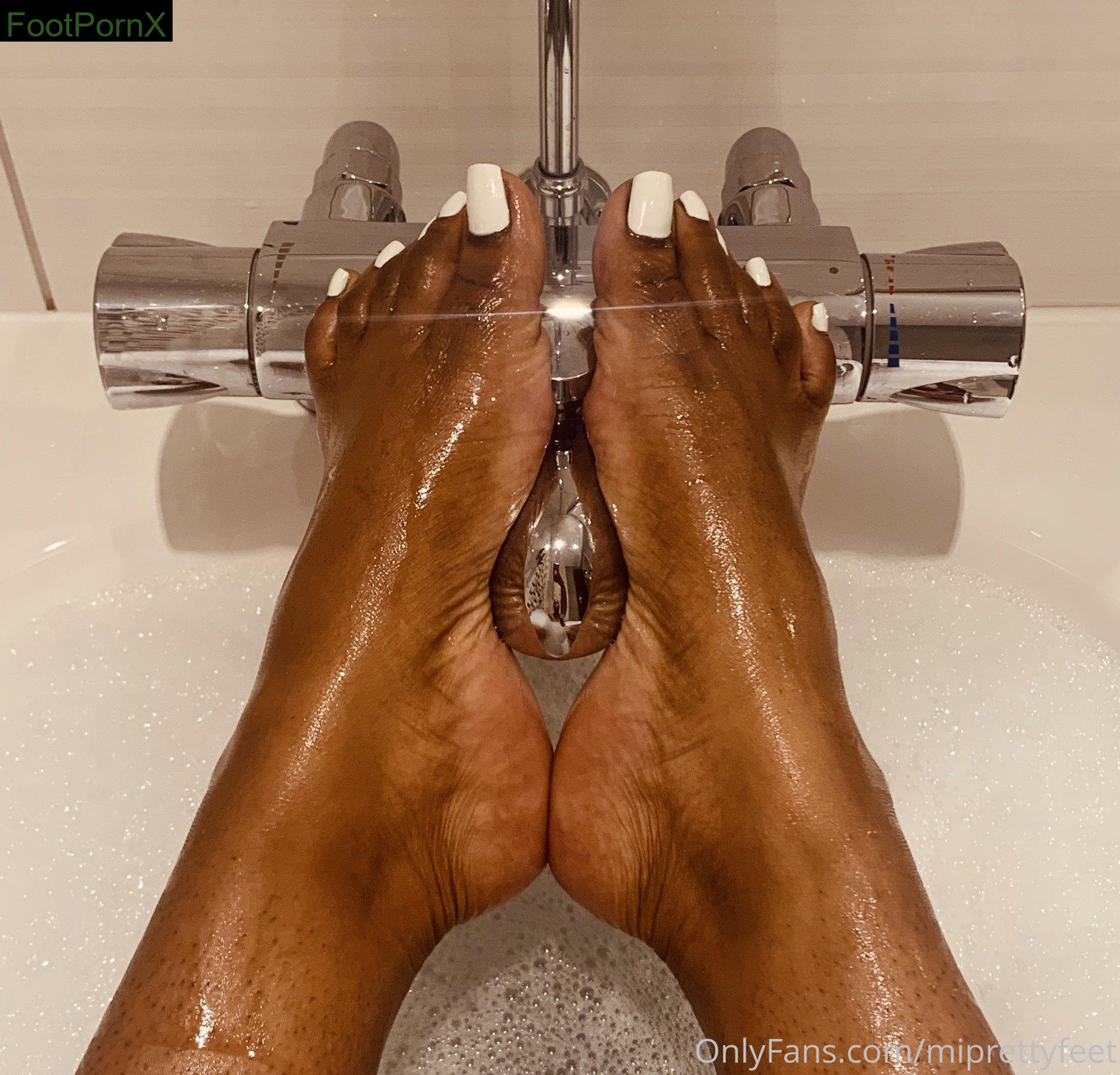 miprettyfeet feet photo 15