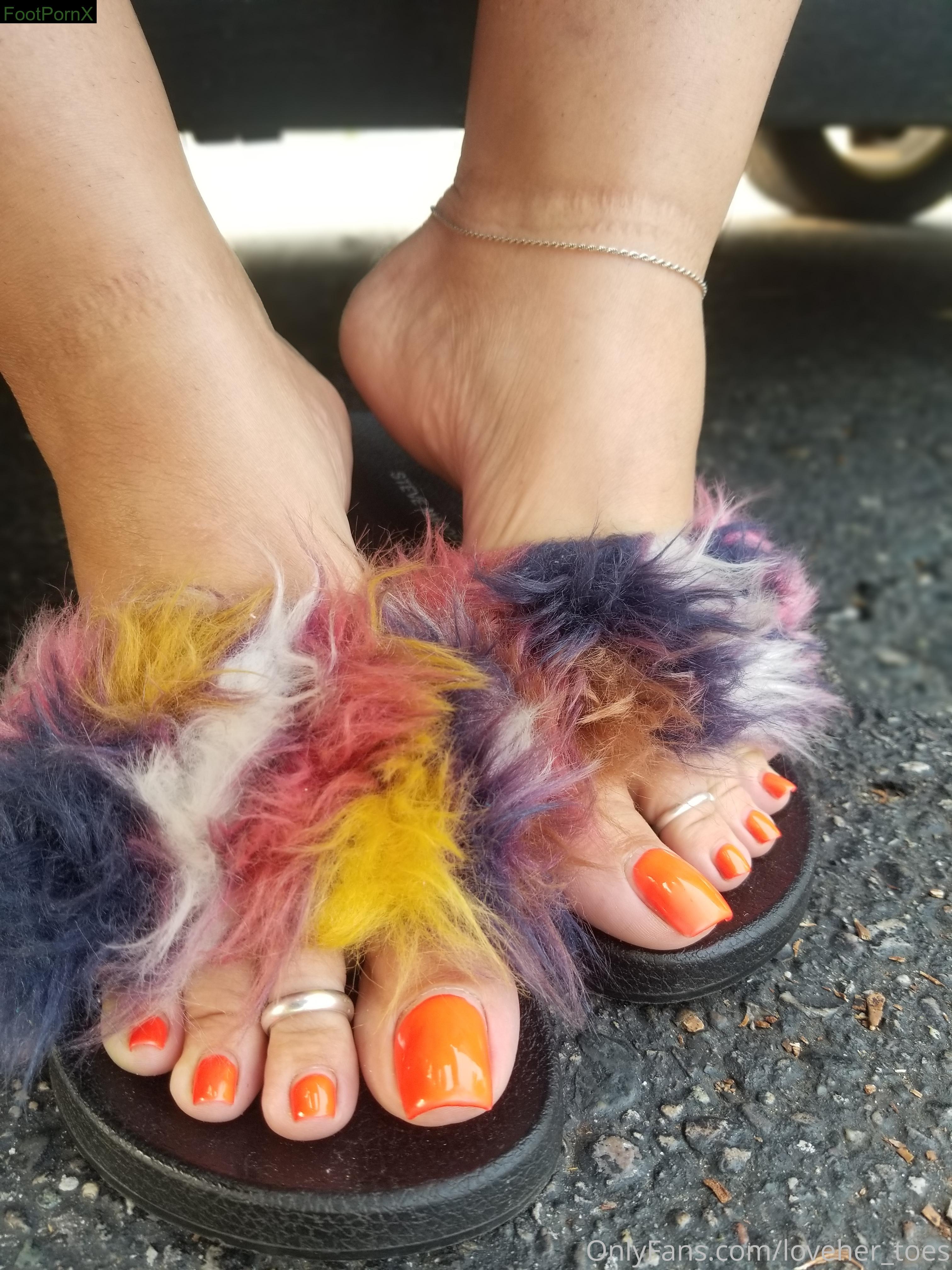 loveher_toes feet photo 12