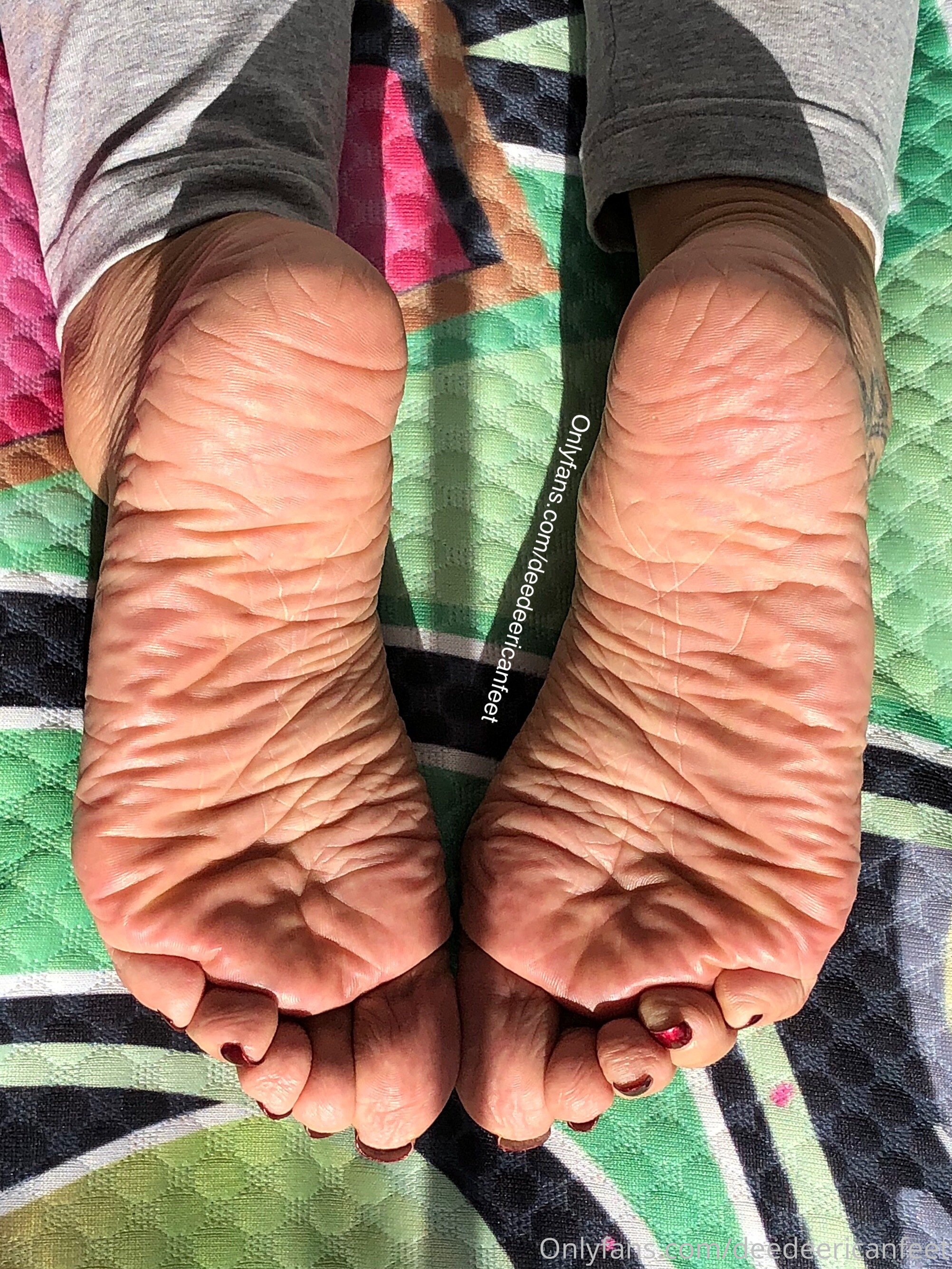 deedeericanfeet feet photo 15