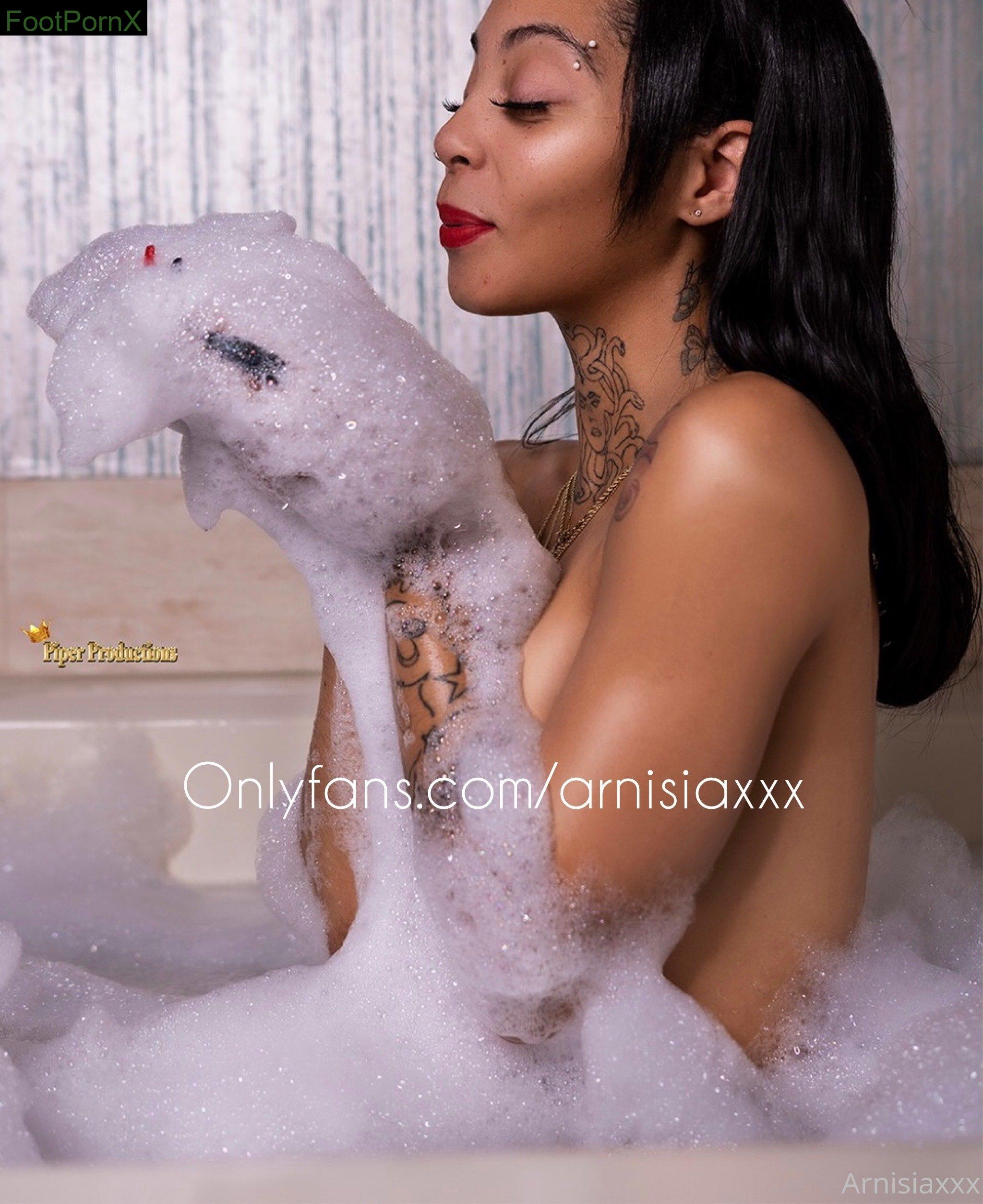 arnisiaxxx feet photo 5
