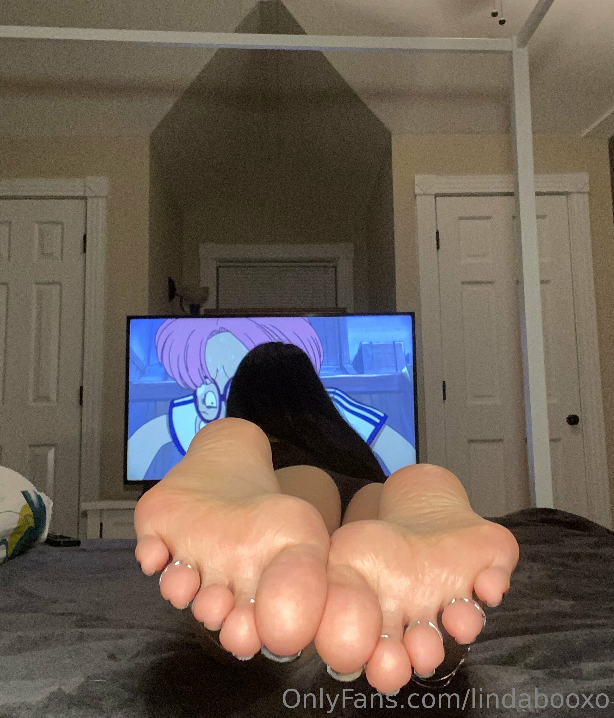 lindabooxo feet photo 3
