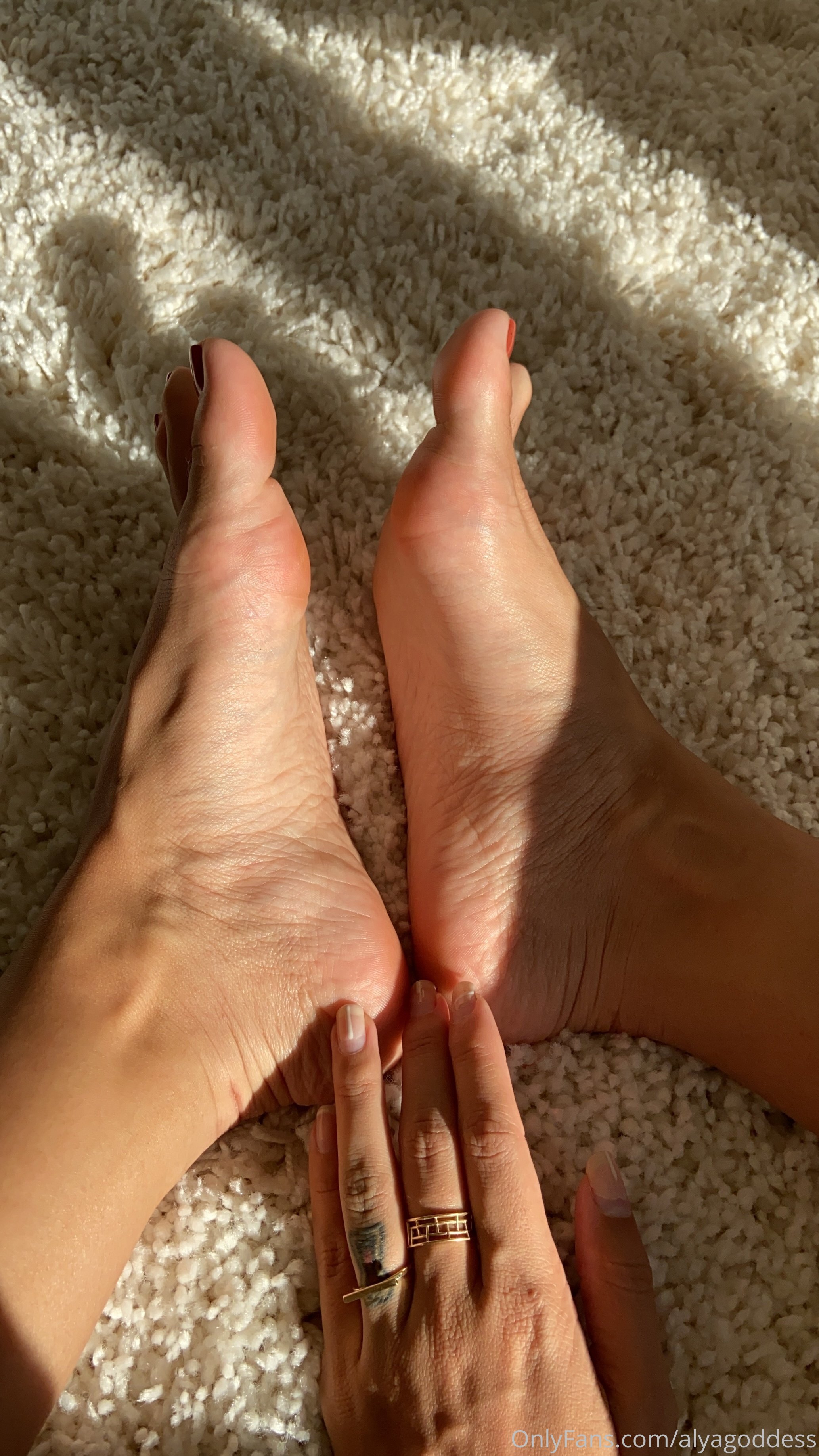 alyagoddess feet photo 16