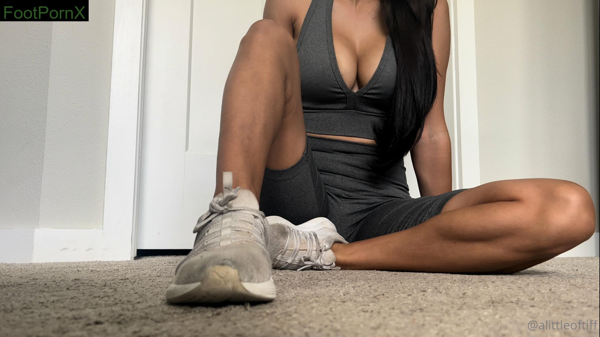 alittleoftiff feet photo 5
