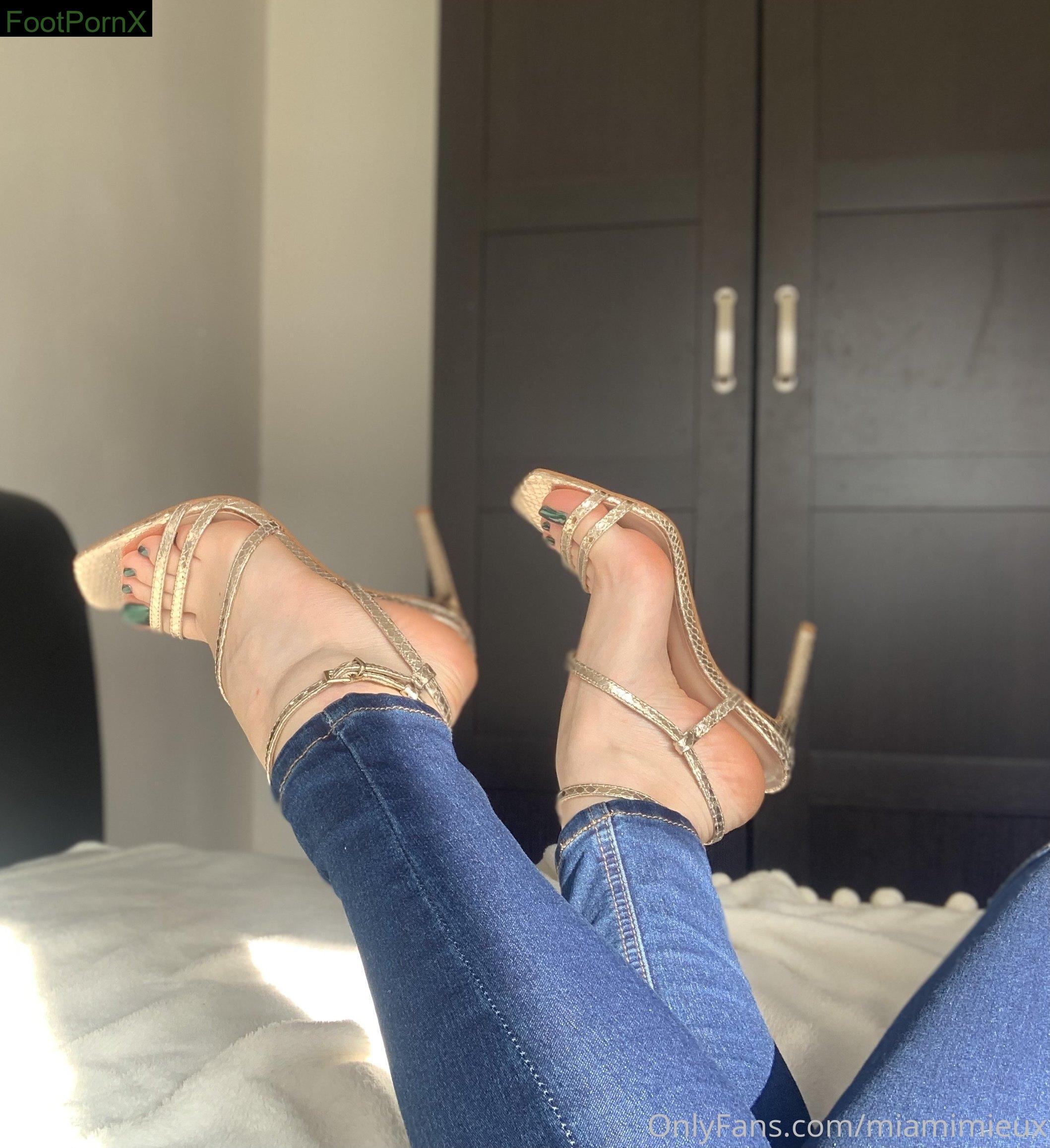 miamimieux feet photo 1