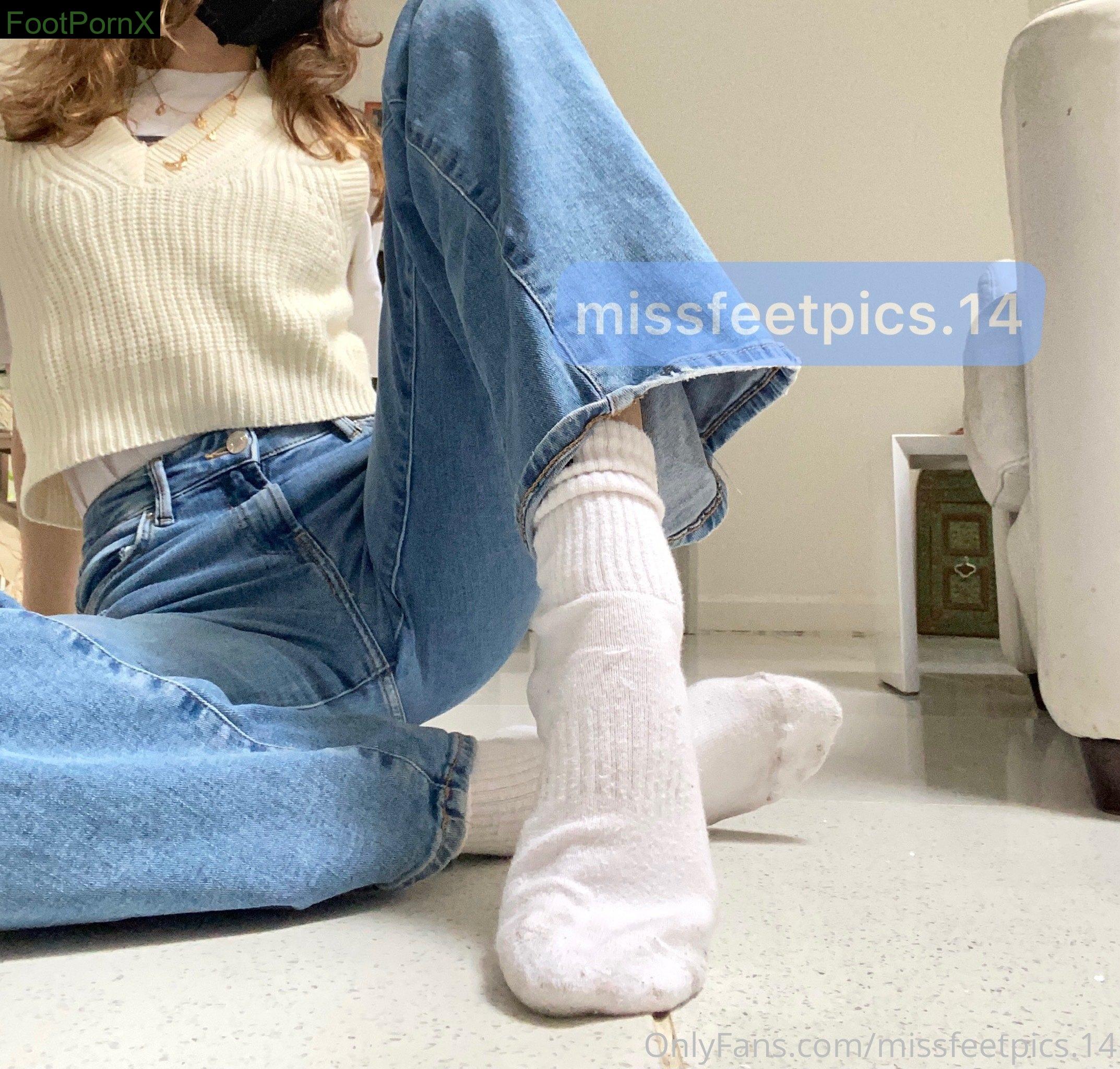 missfeetpics.14 feet photo 5