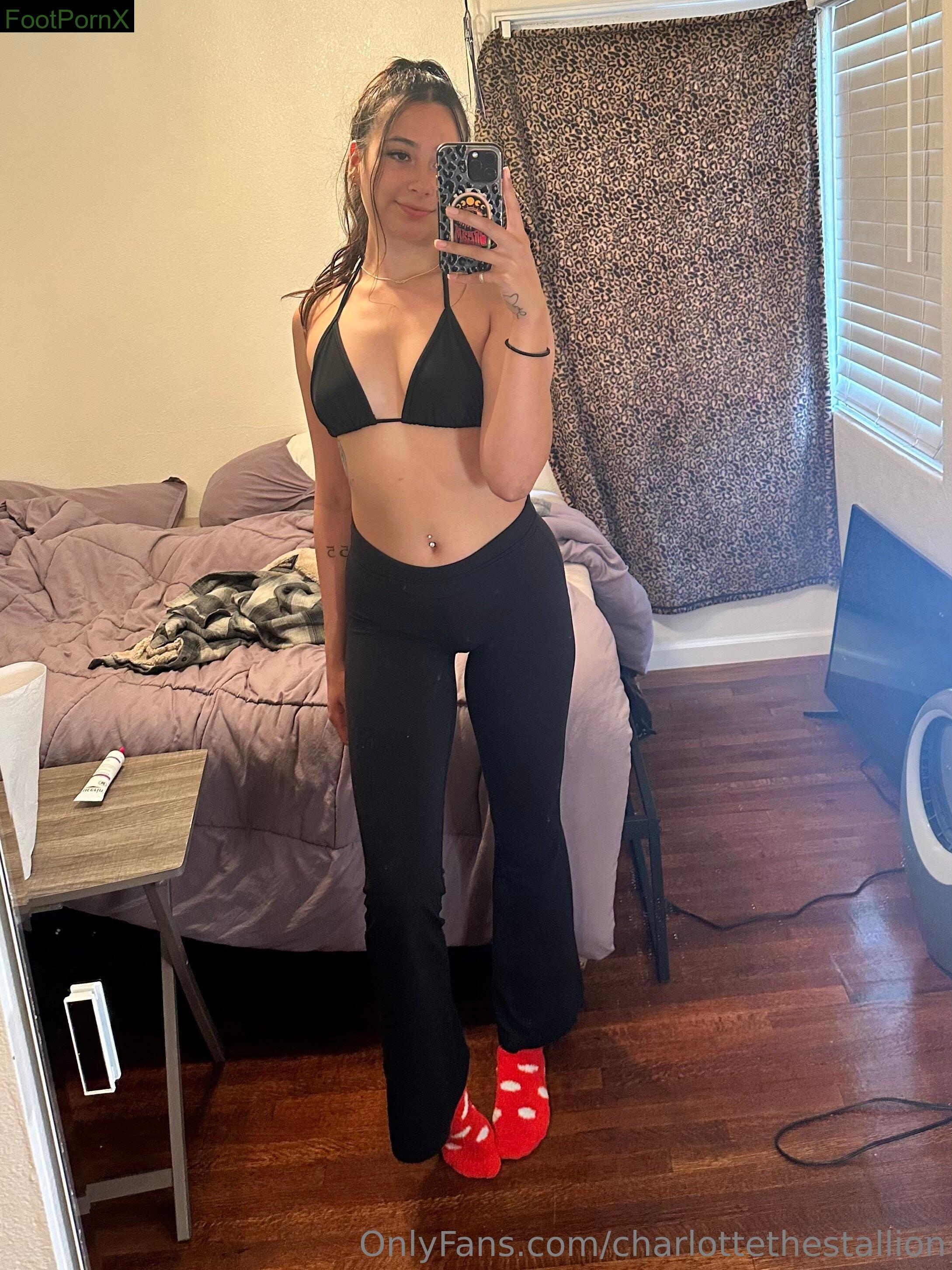 charlottethestallion feet photo 4