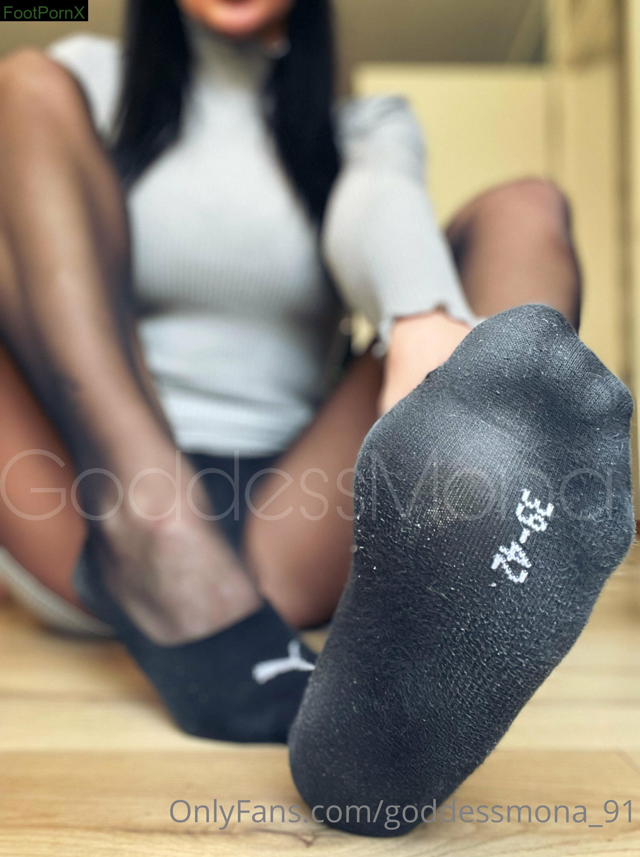goddessmona_91 feet photo 4