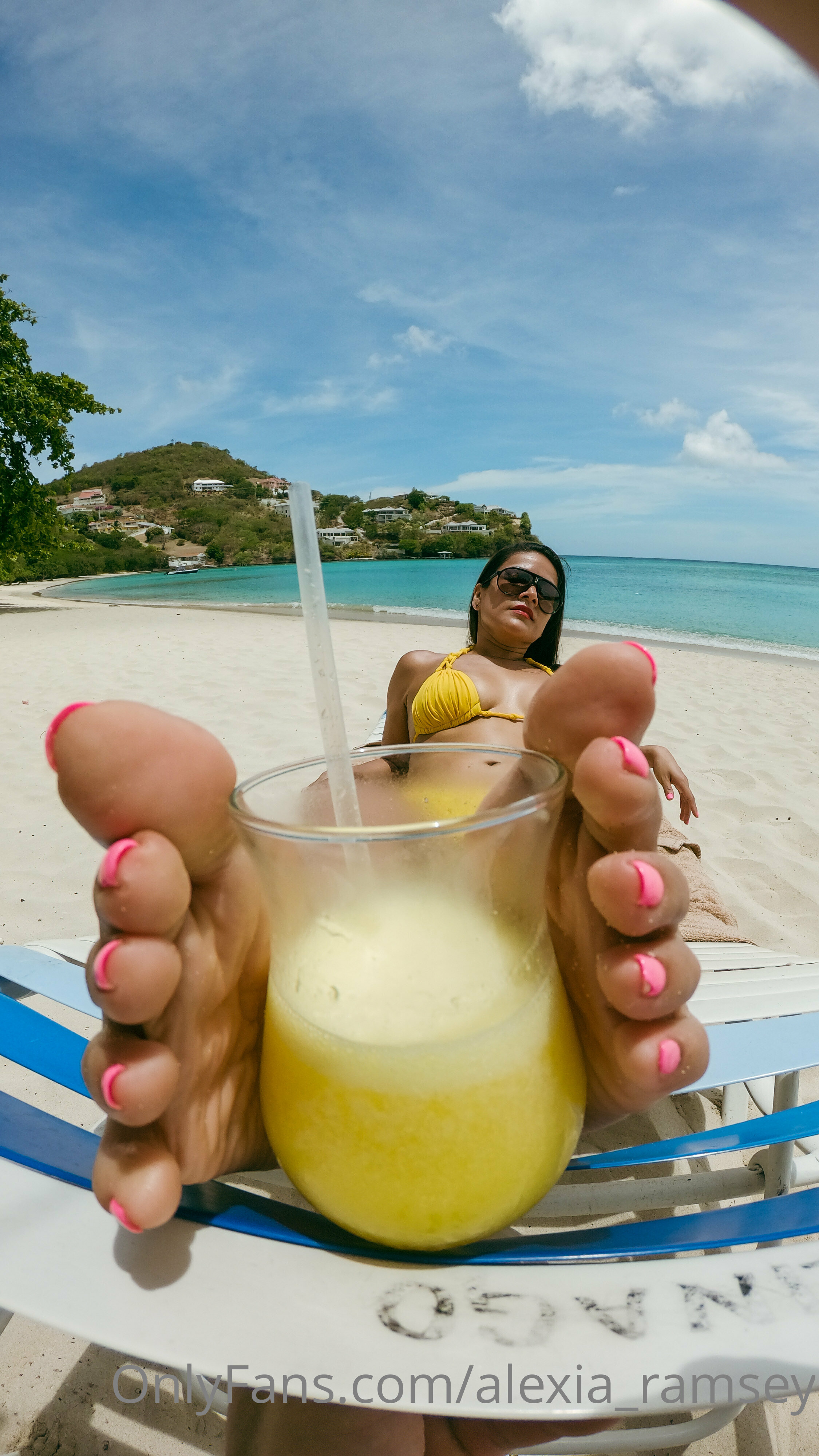 alexia_ramsey feet photo 14