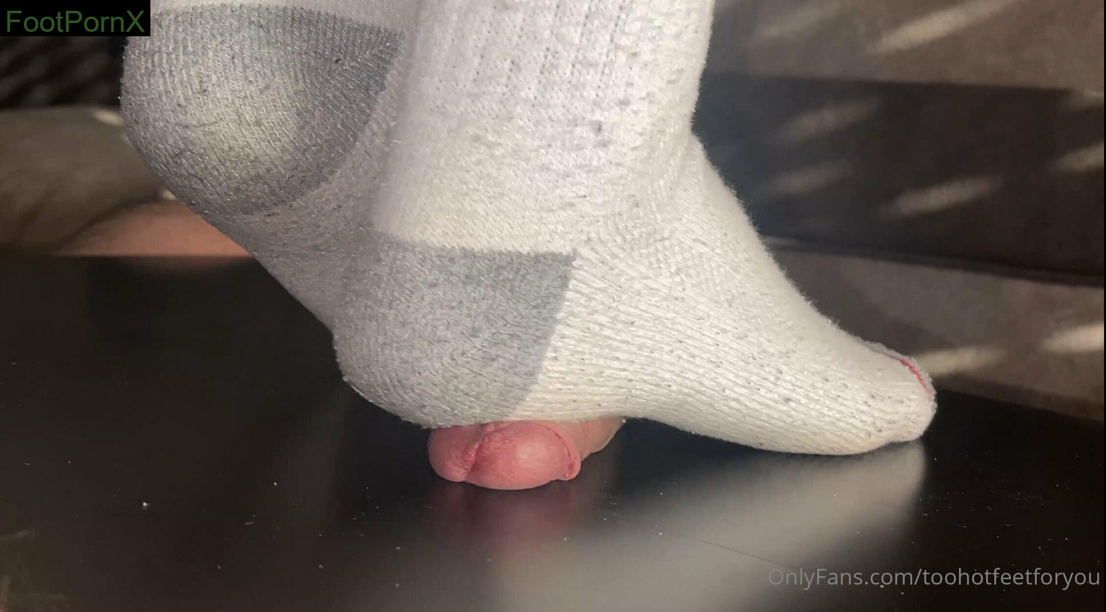 toohotfeetforyou feet photo 3