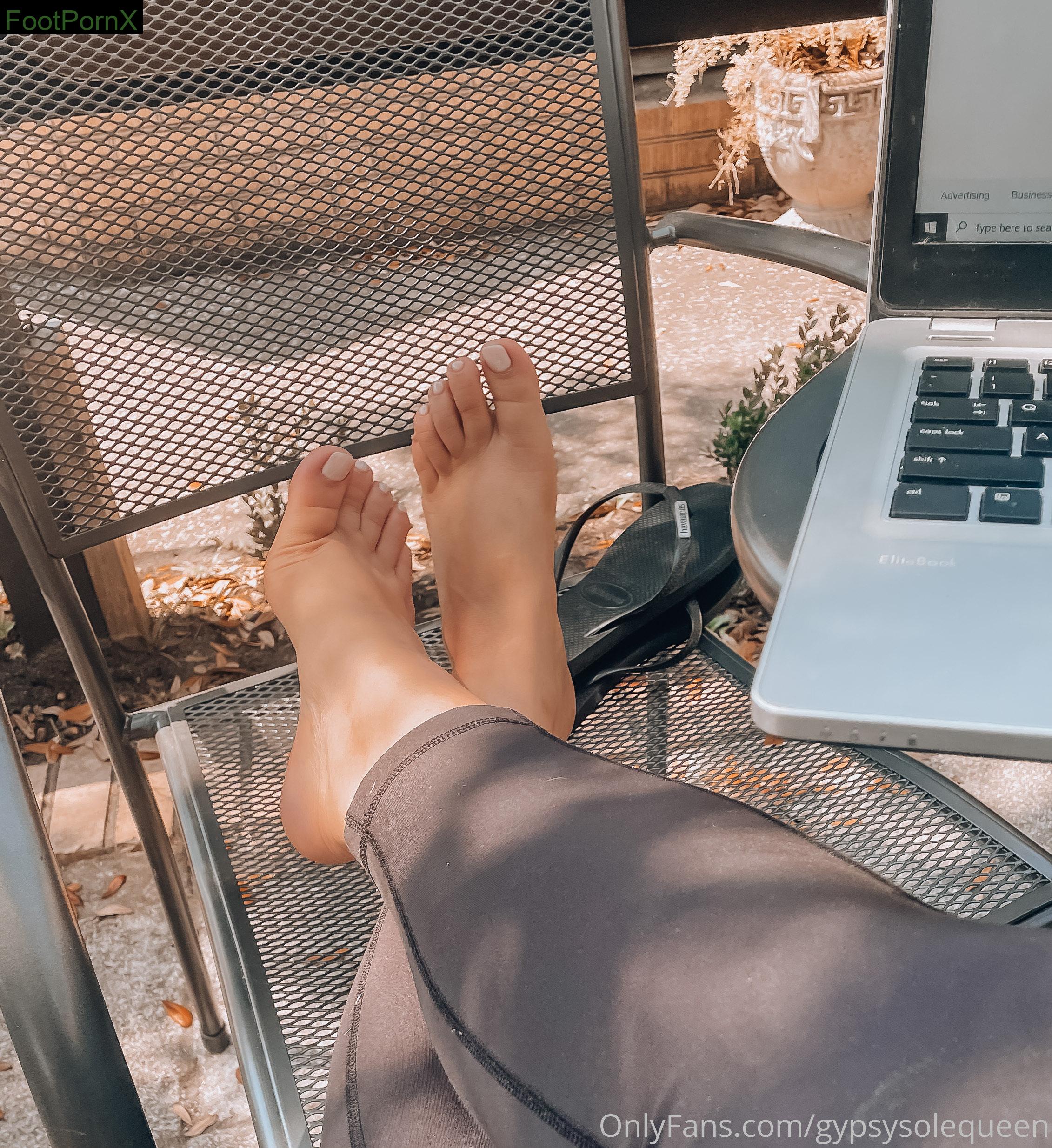 solelush feet photo 11