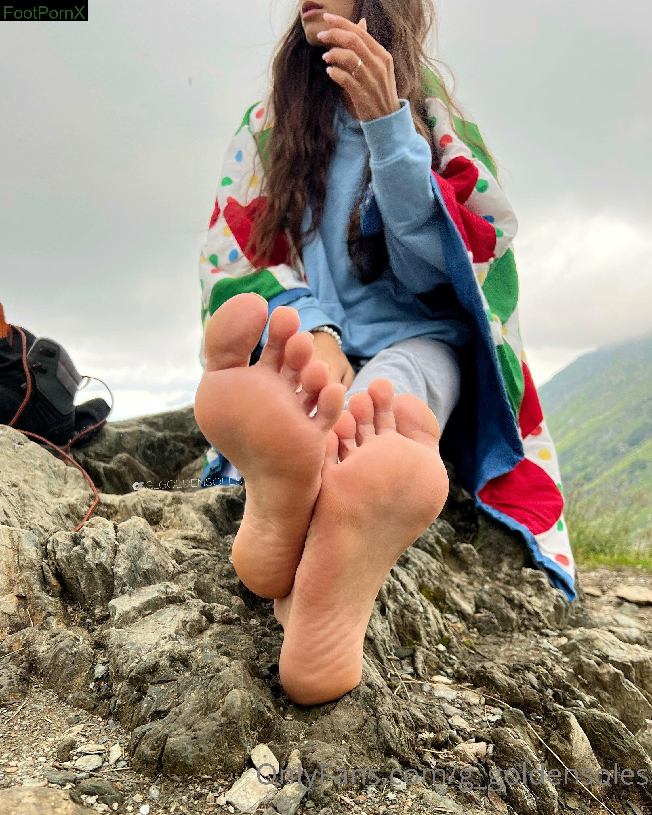 g_goldensoles feet photo 1
