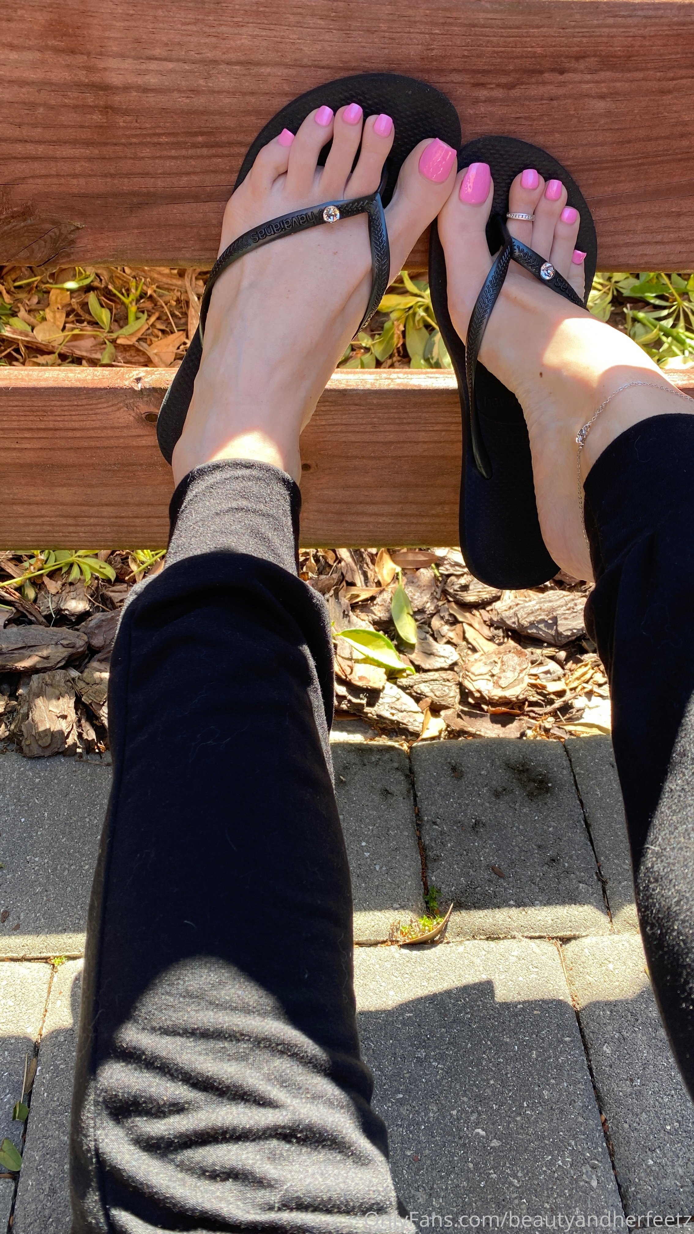 beautyandherfeetz feet photo 3