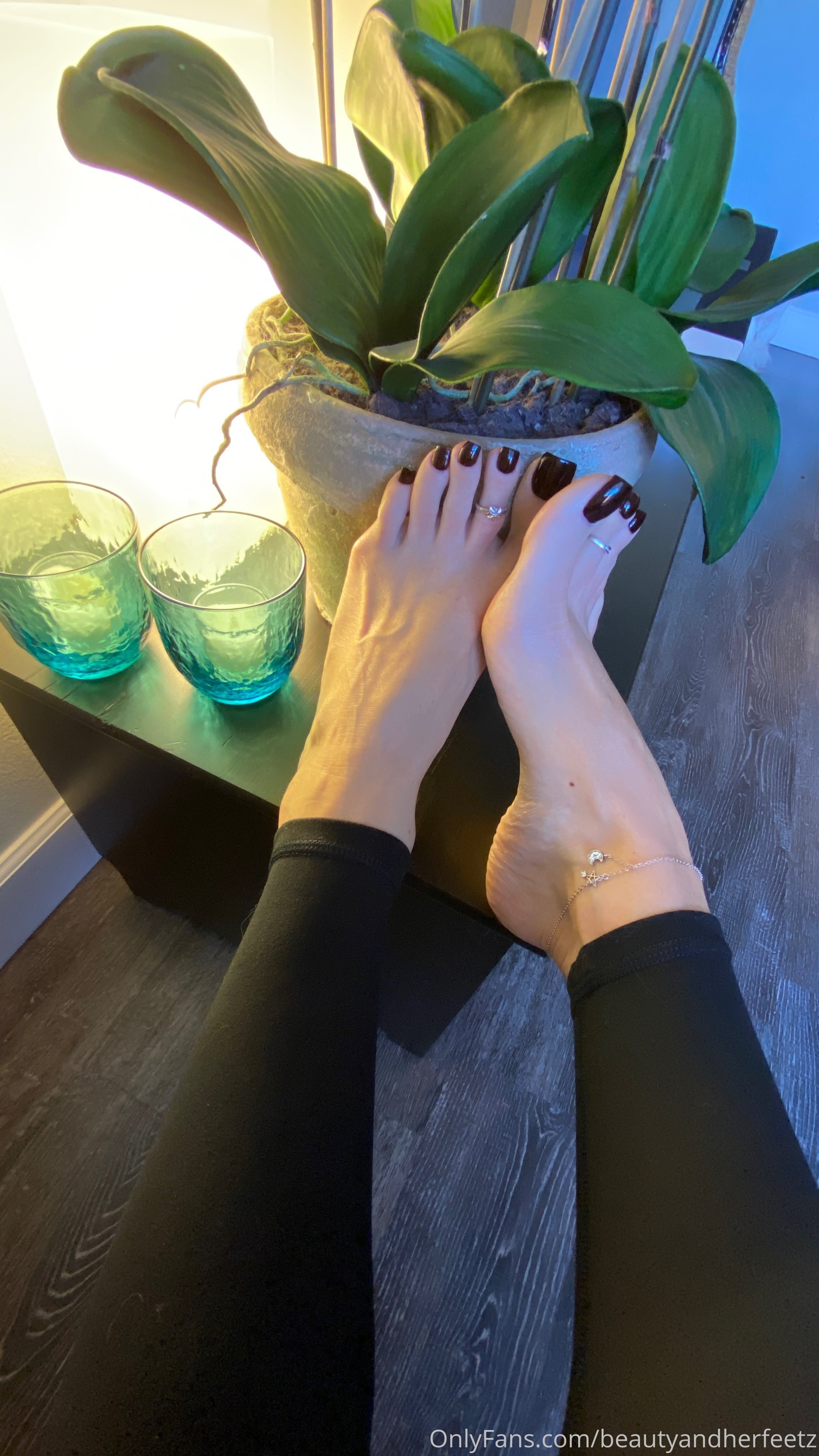 beautyandherfeetz feet photo 17