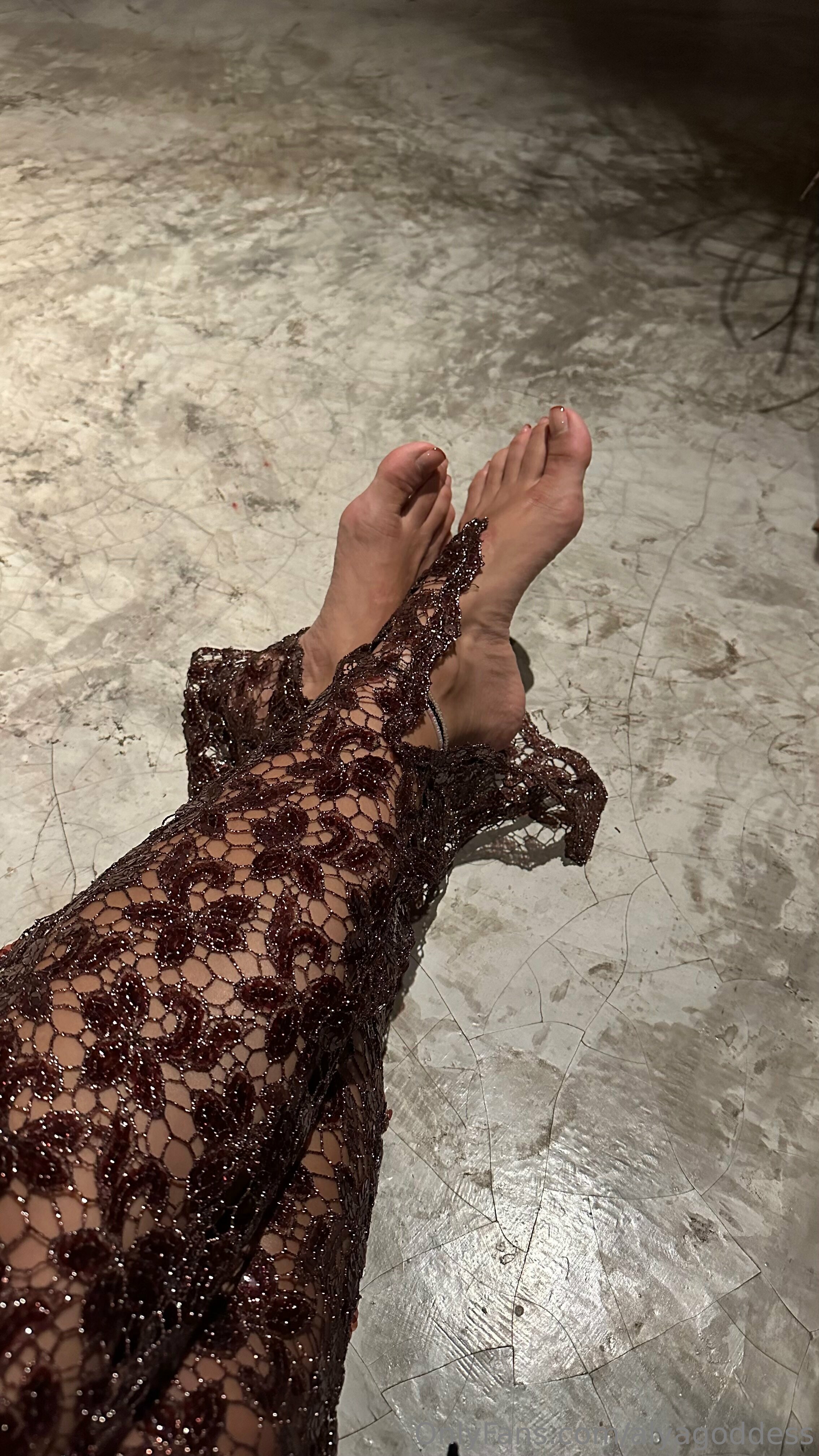 alyagoddess feet photo 9