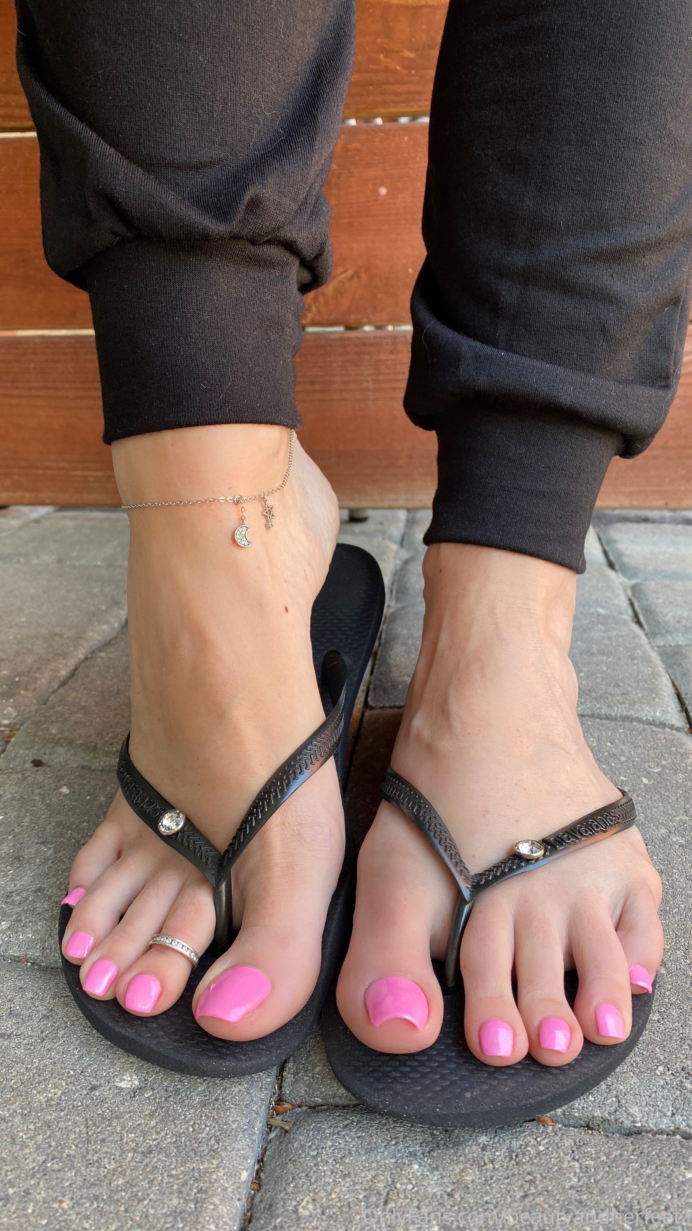 beautyandherfeetz feet photo 2