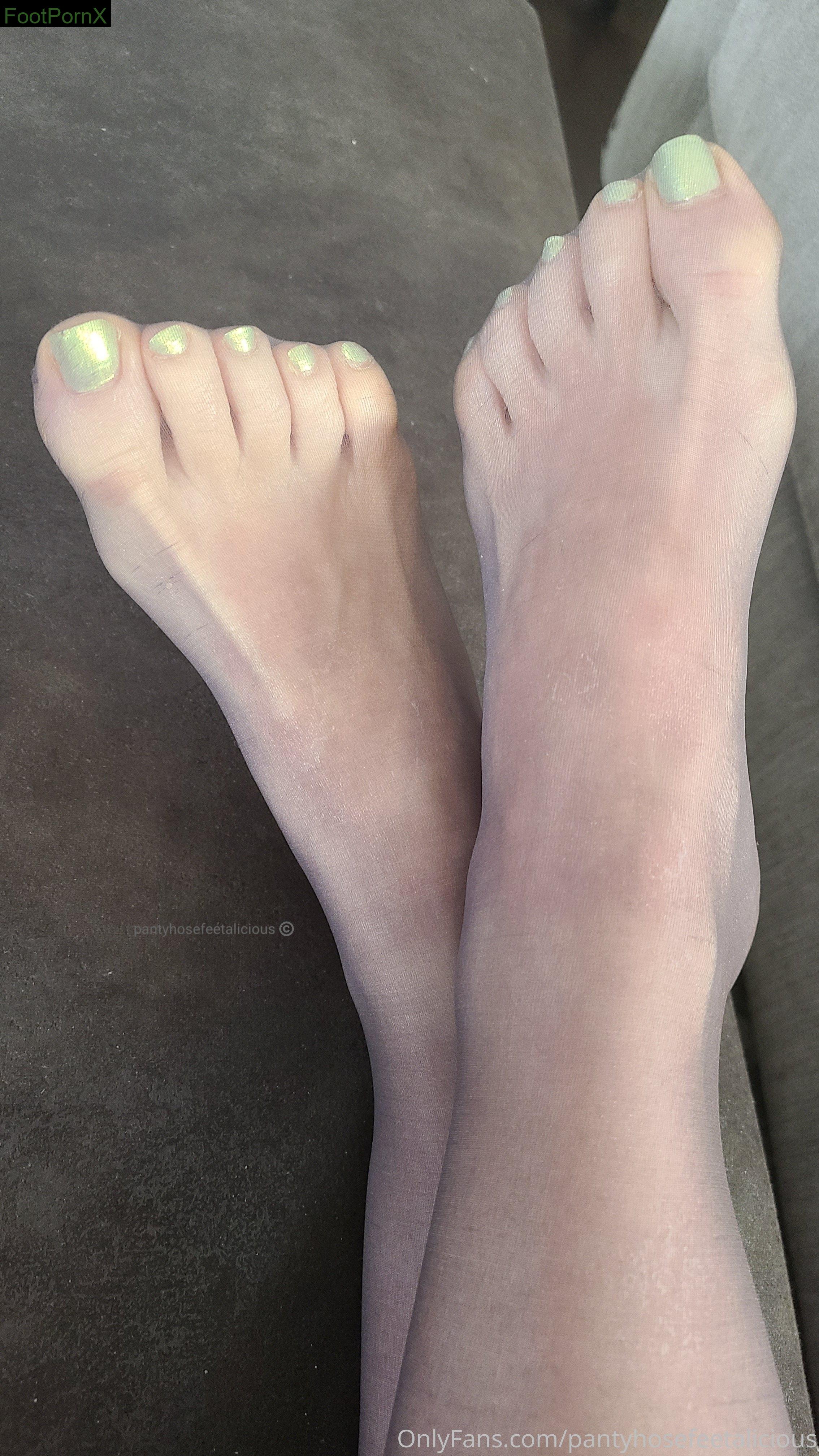 pantyhosefeetalicious feet photo 13