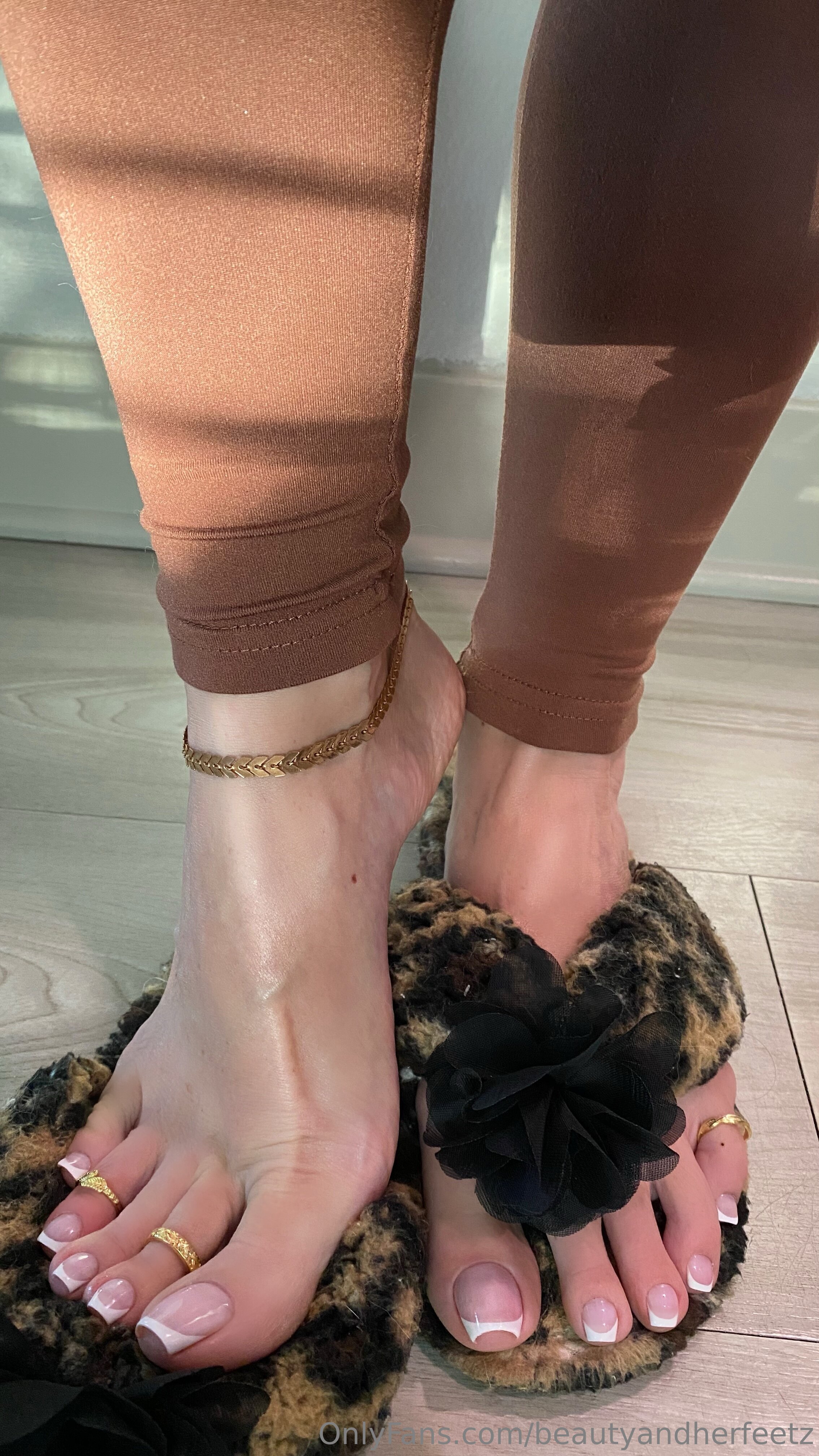 beautyandherfeetz feet photo 12