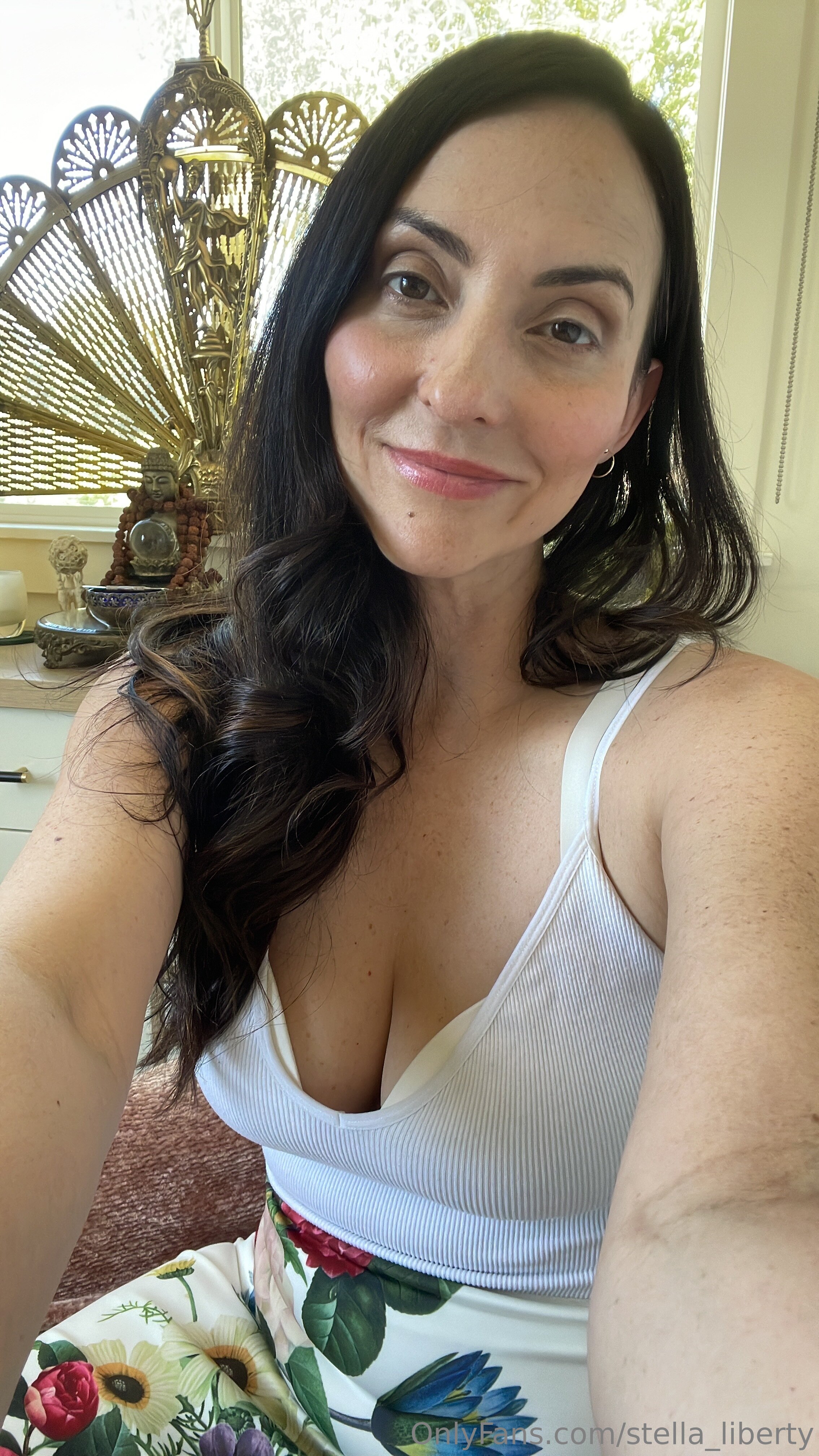 stella_liberty feet photo 4