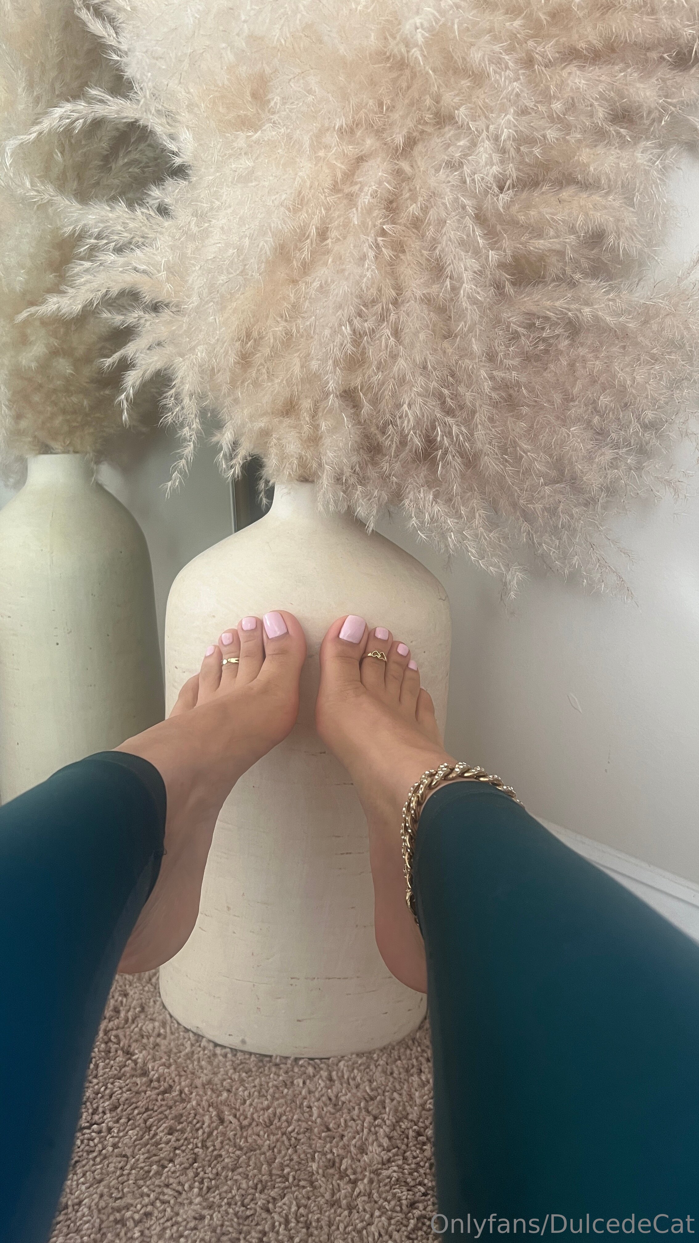 dulcedecat feet photo 4