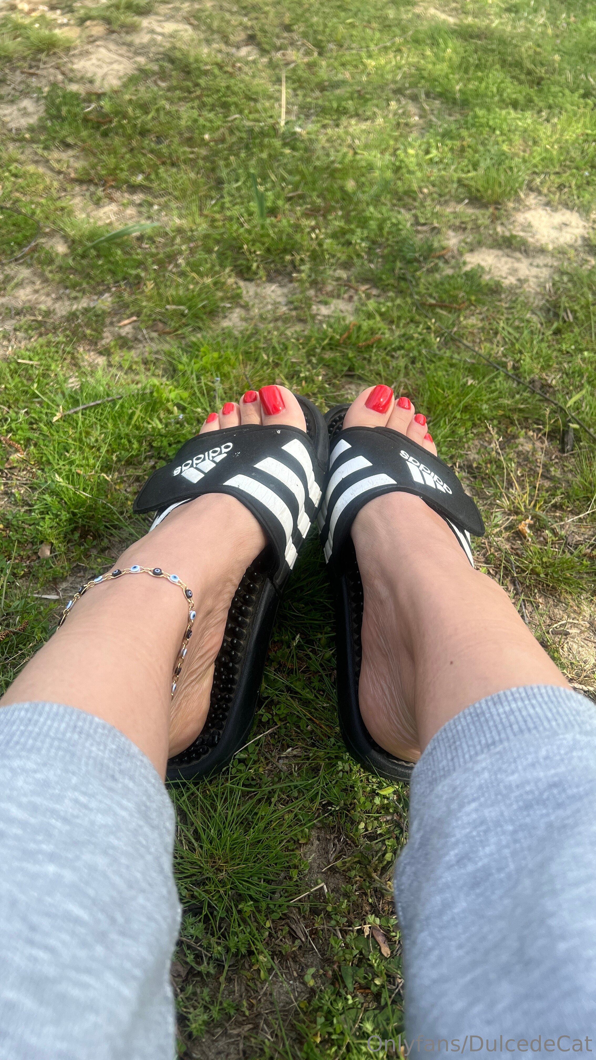 dulcedecat feet photo 5