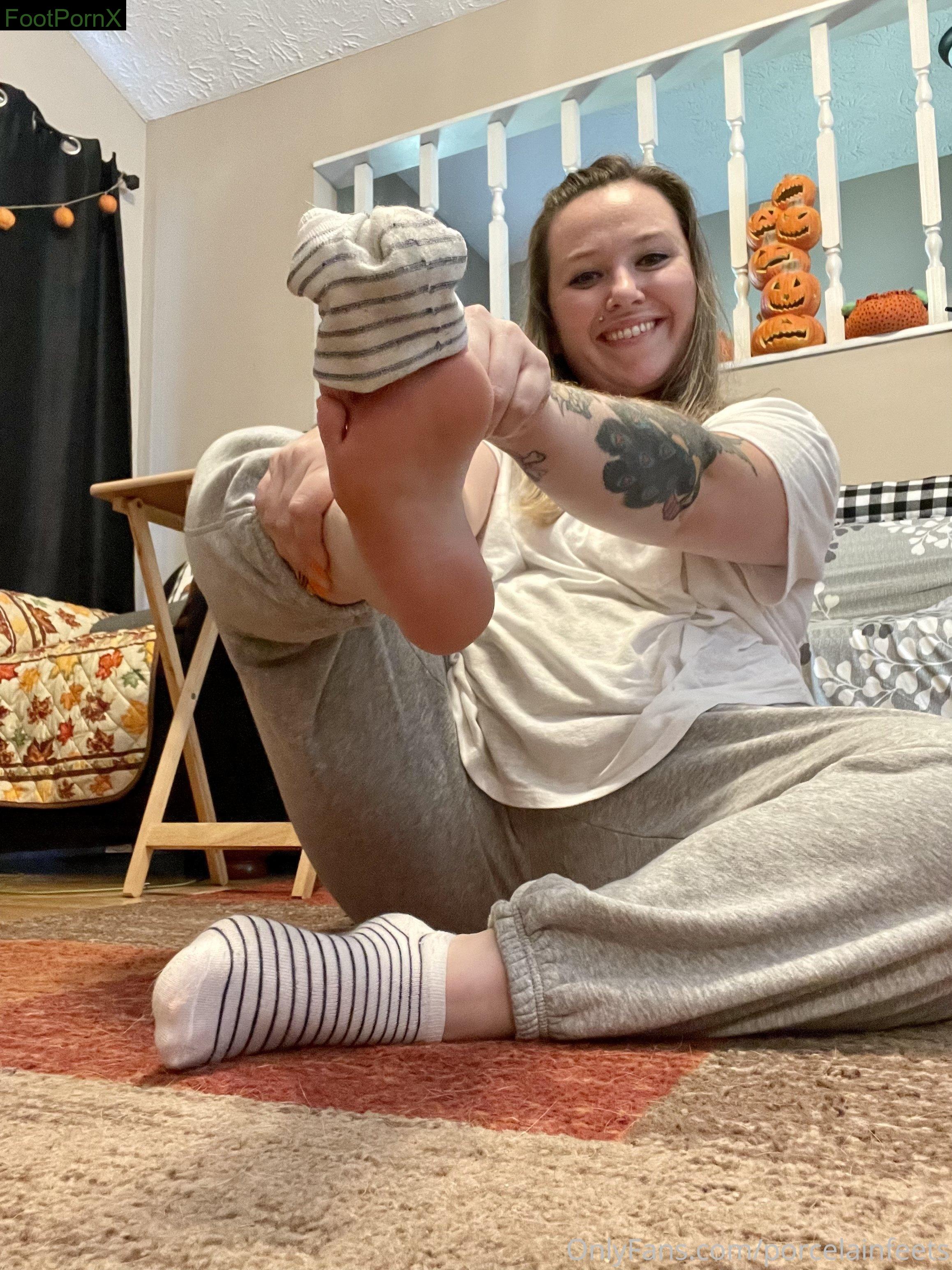 porcelainfeets feet photo 23