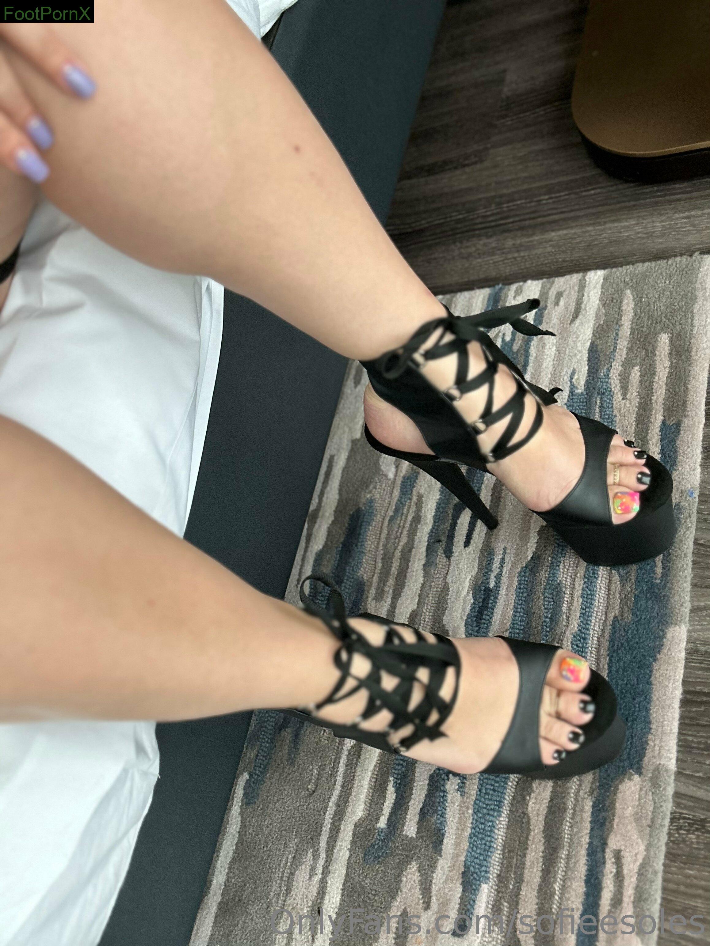 sofieesoles feet photo 8