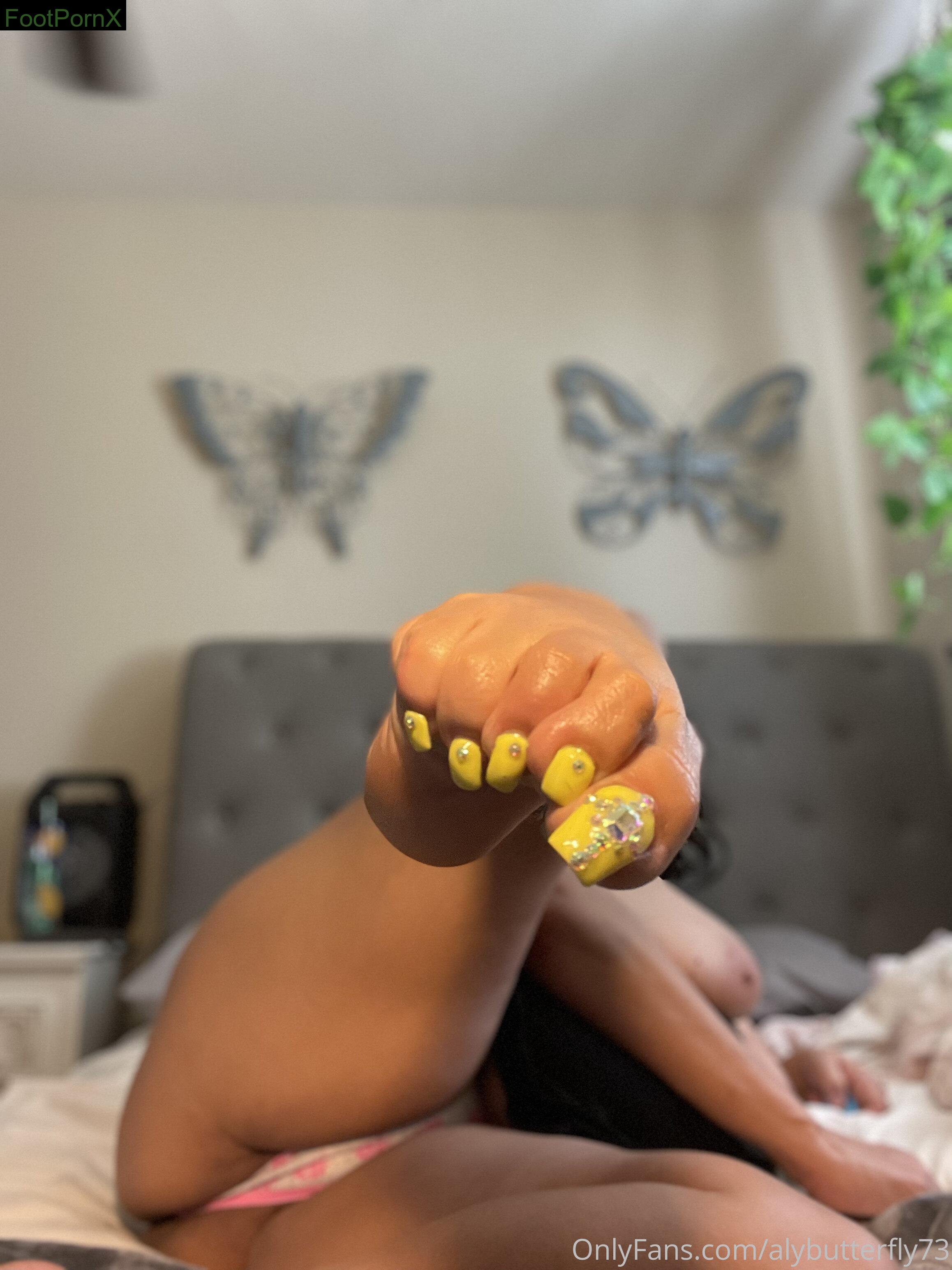 alybutterfly73 feet photo 8