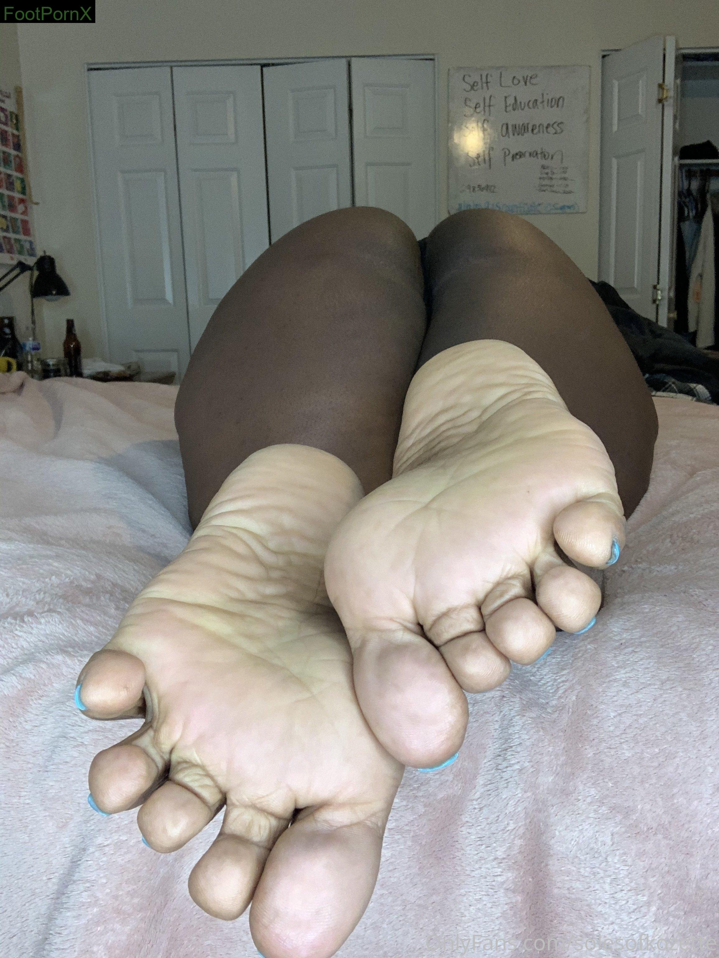 solesofkozette feet photo 5