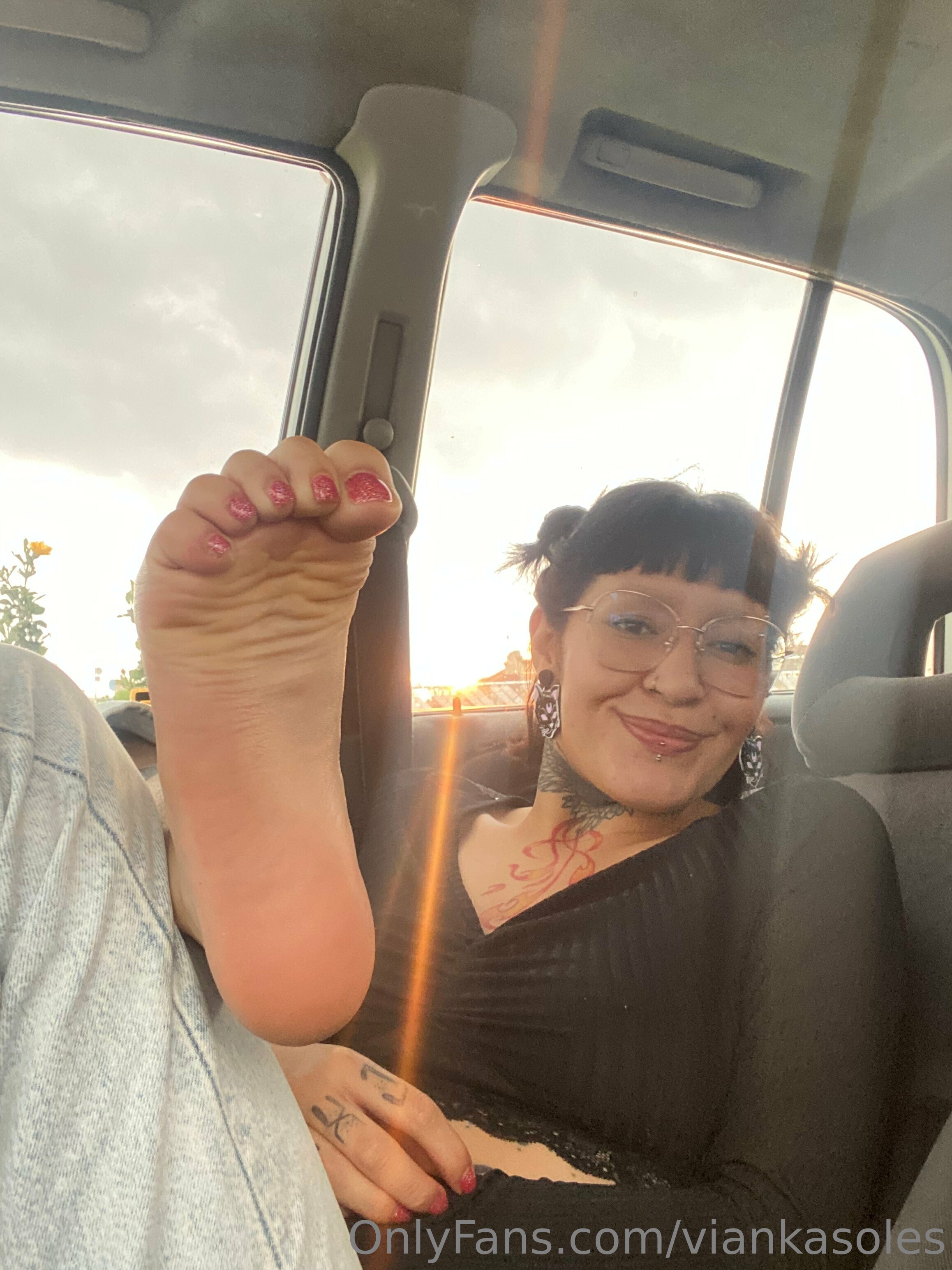 viankasoles feet photo 14