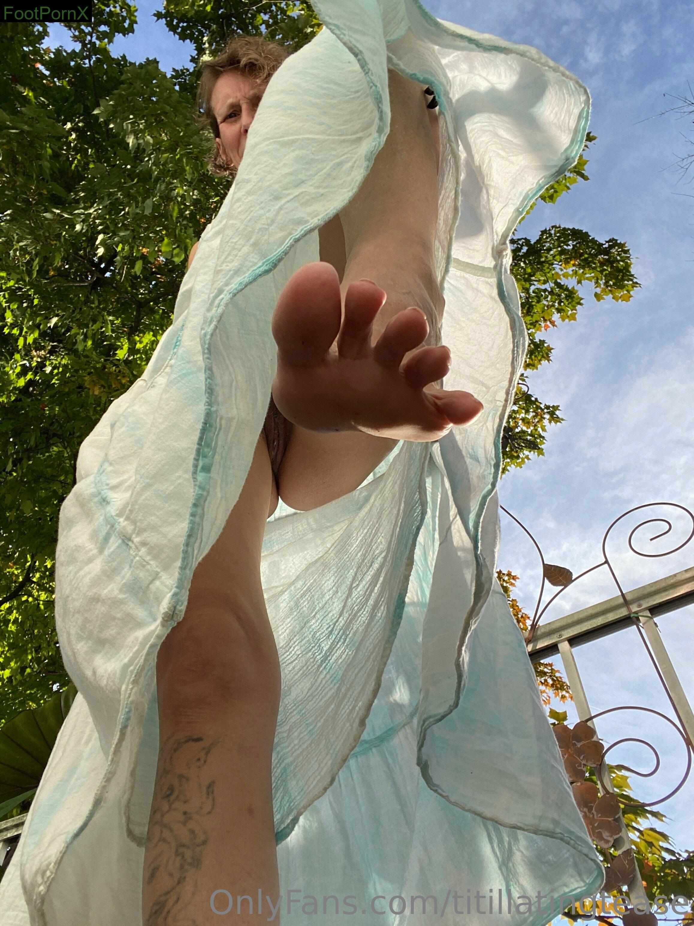 titillatingtease feet photo 21