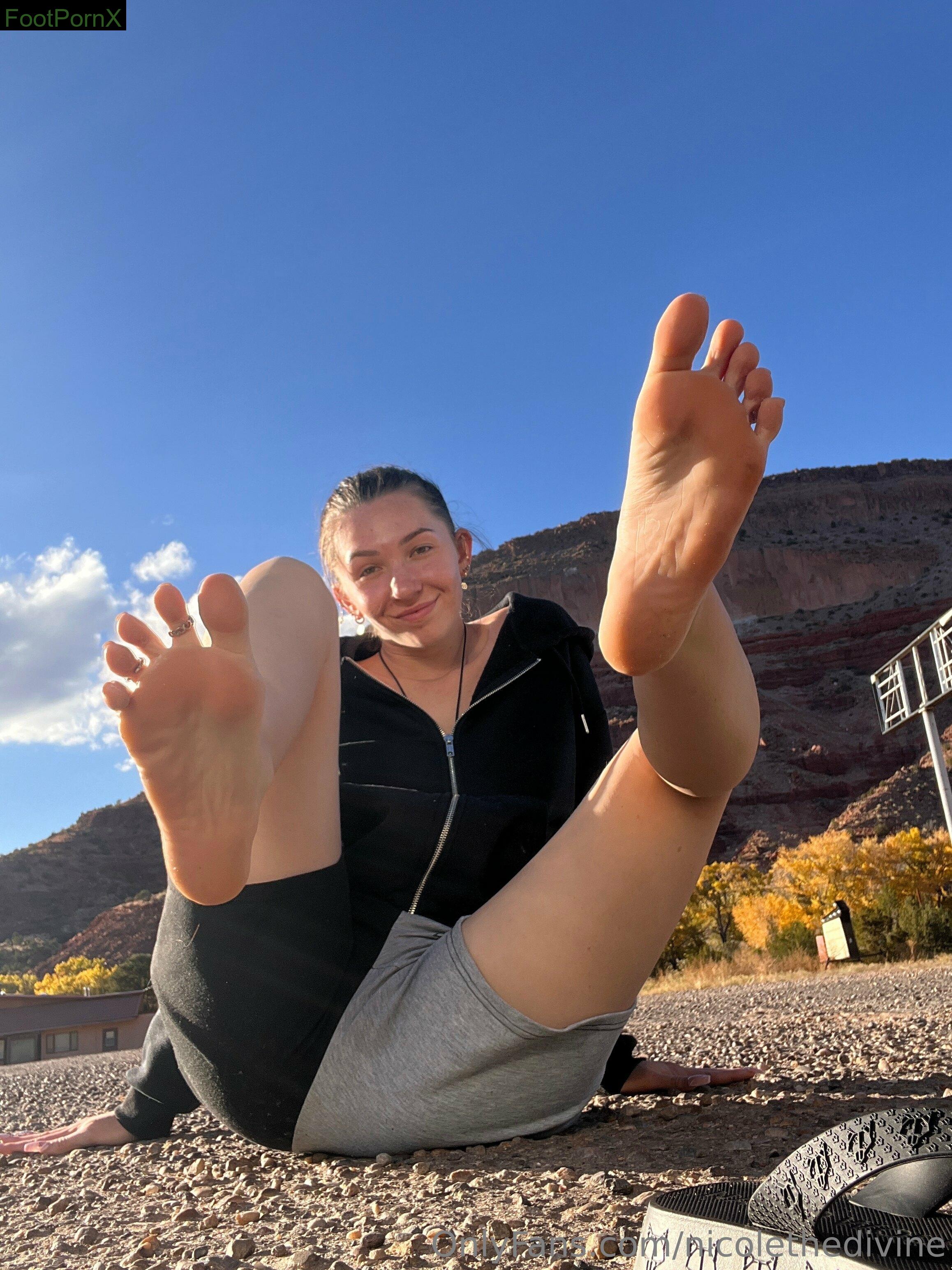 nicolethedivine feet photo 23
