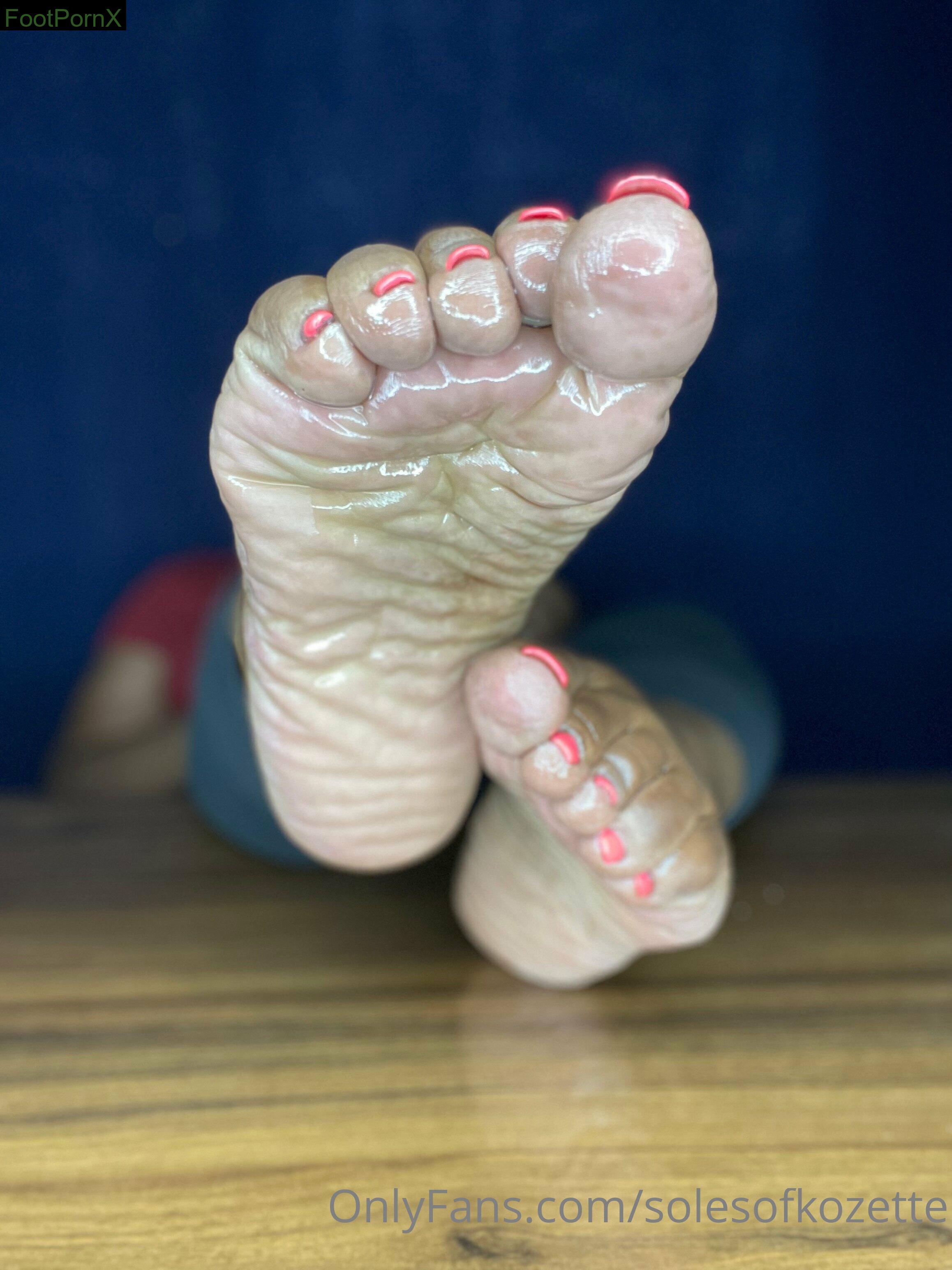 solesofkozette feet photo 9