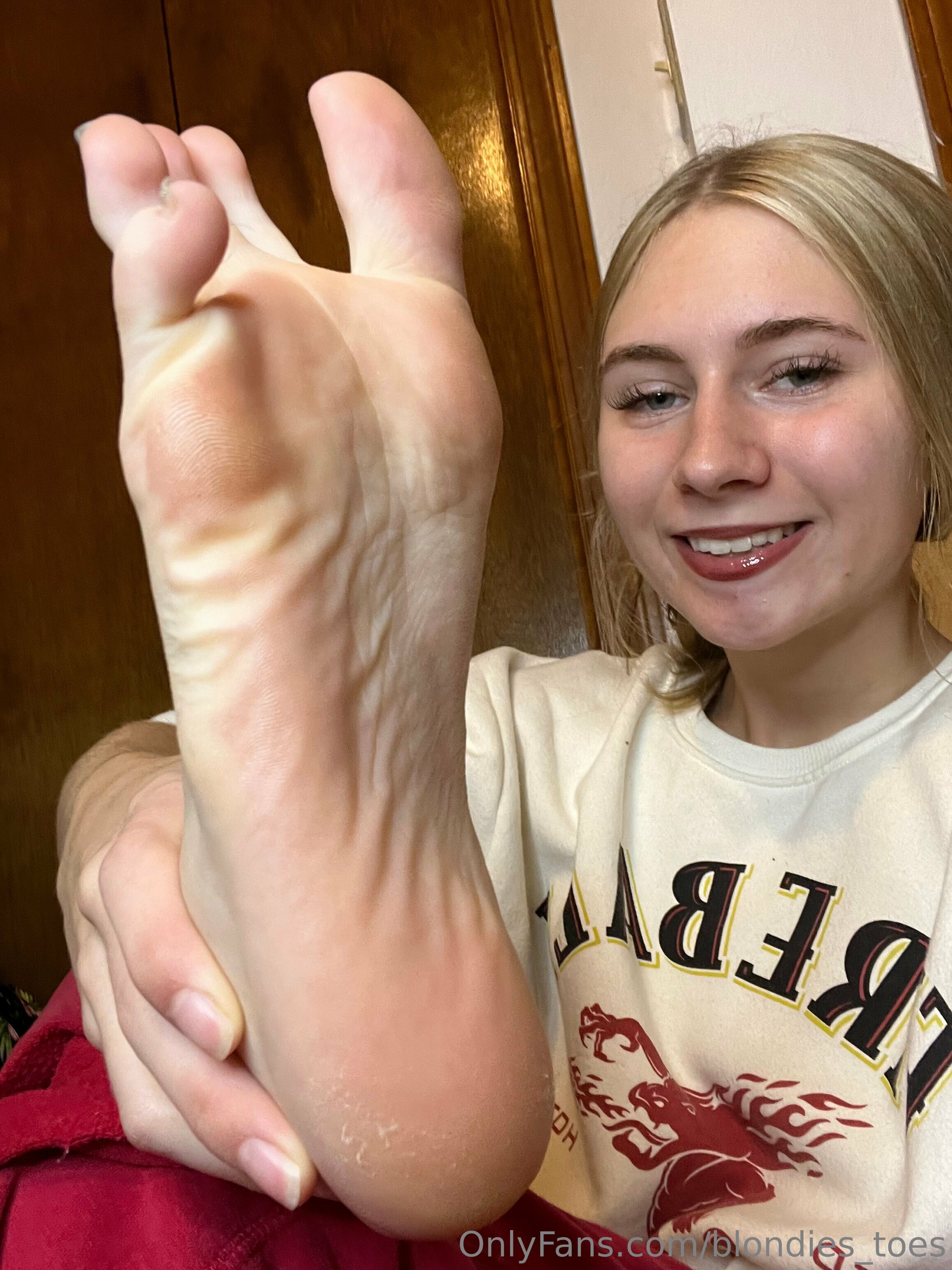 brees_feet1 feet photo 15