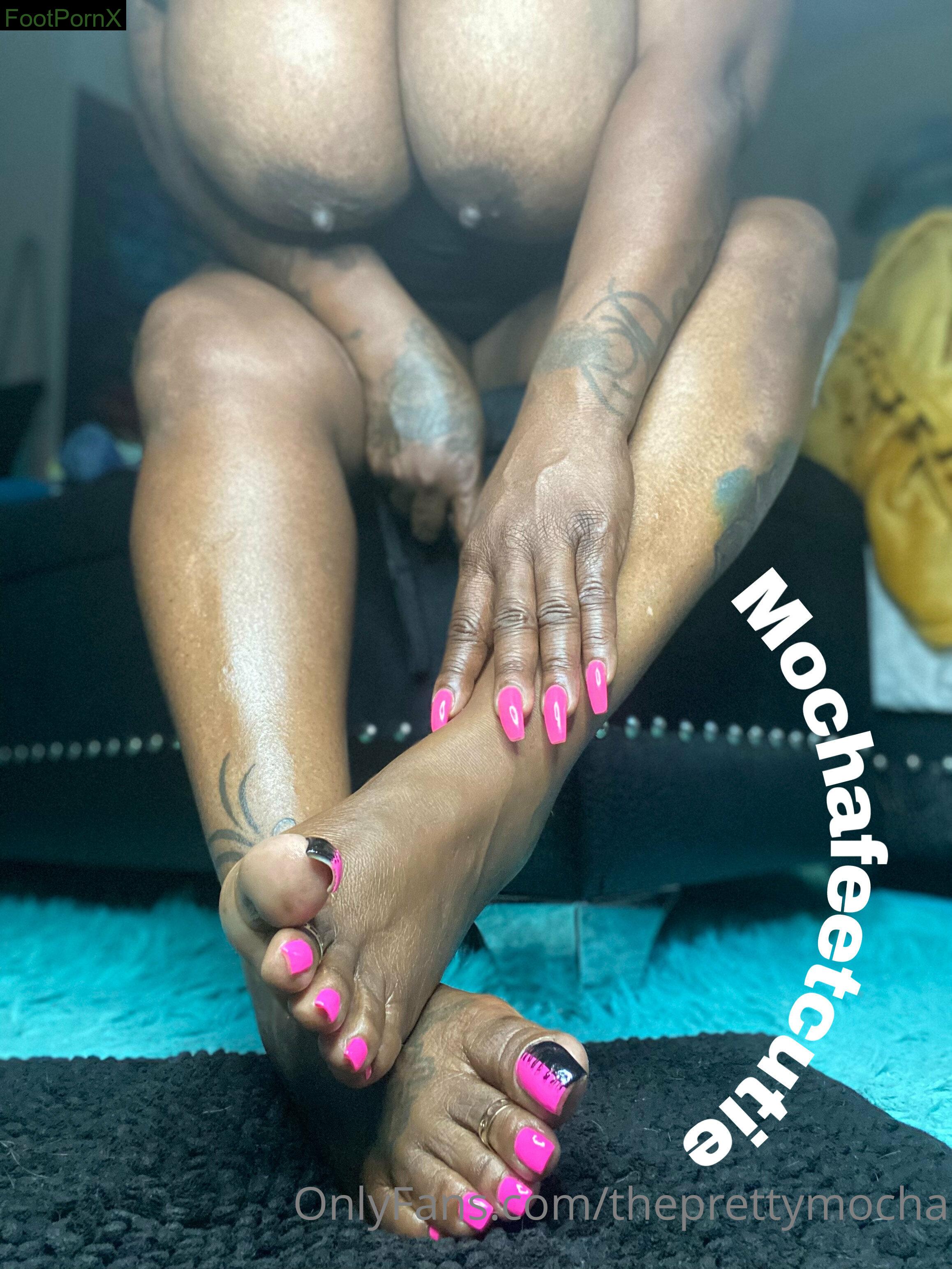 theprettymocha feet photo 1