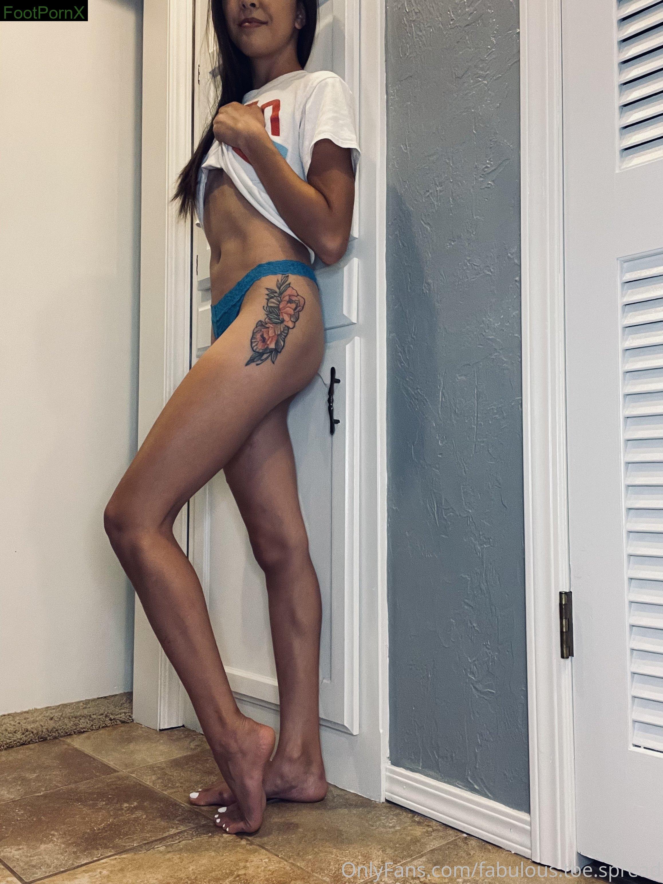 fabulous.toe.spread feet photo 19