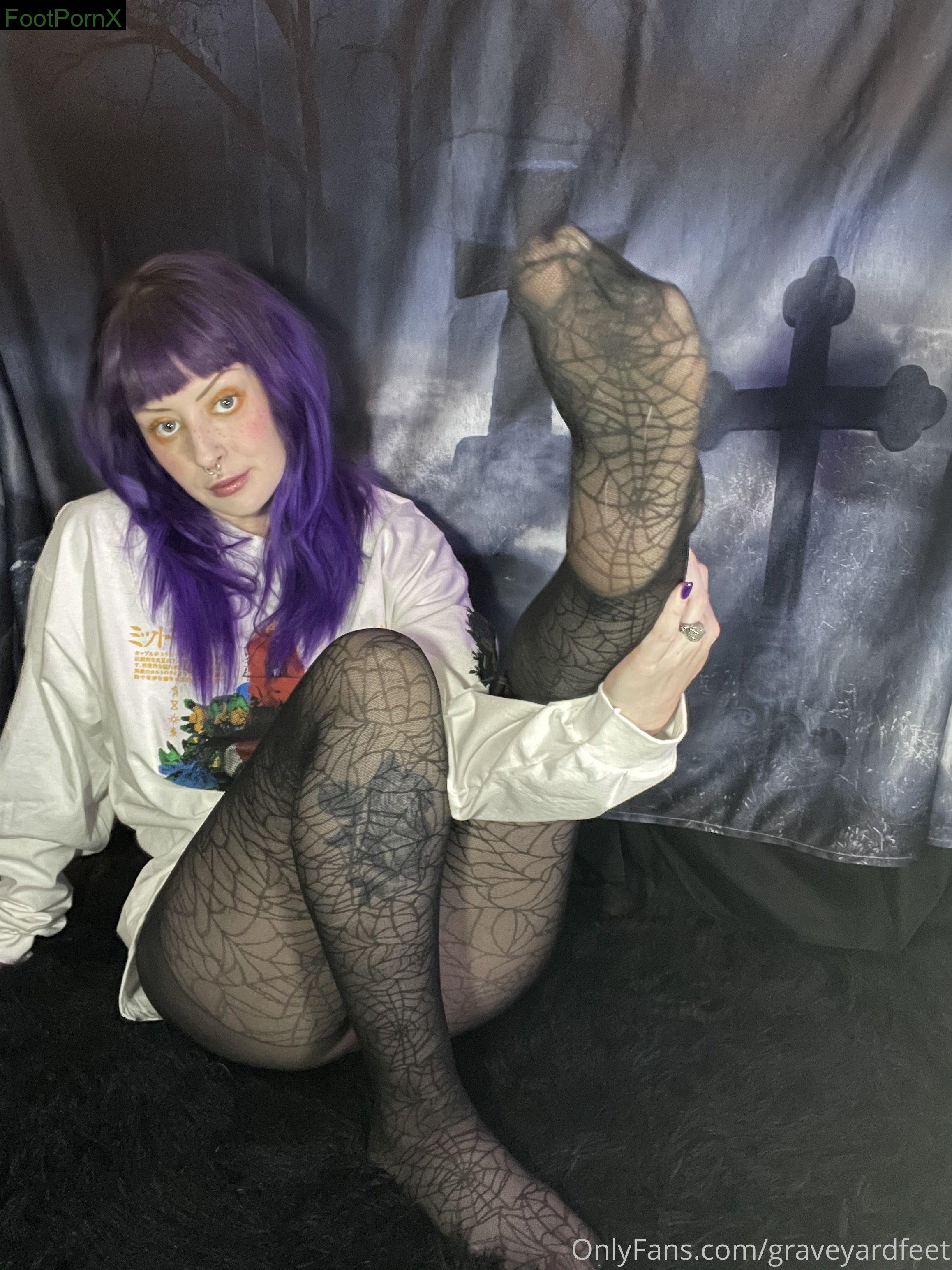 graveyardfeet feet photo 16