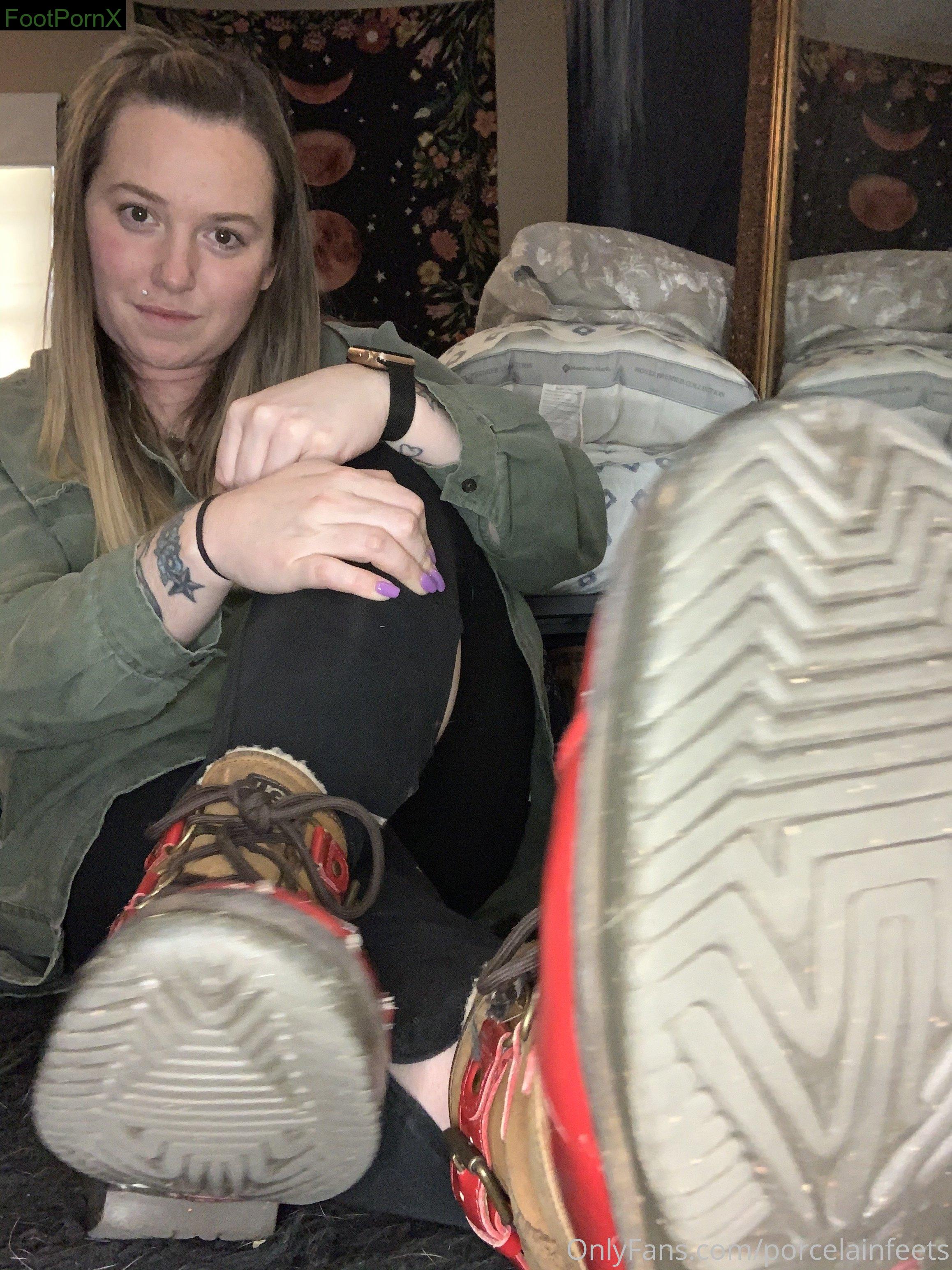 porcelainfeets feet photo 18