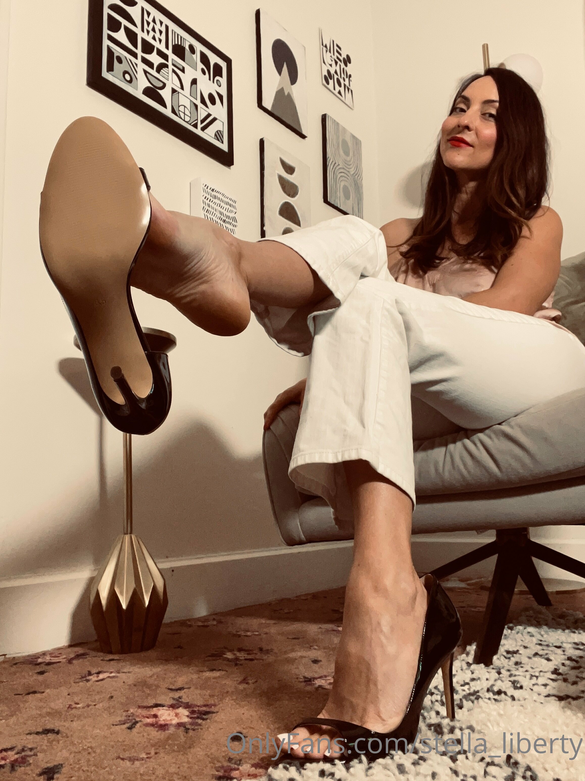 stella_liberty feet photo 10