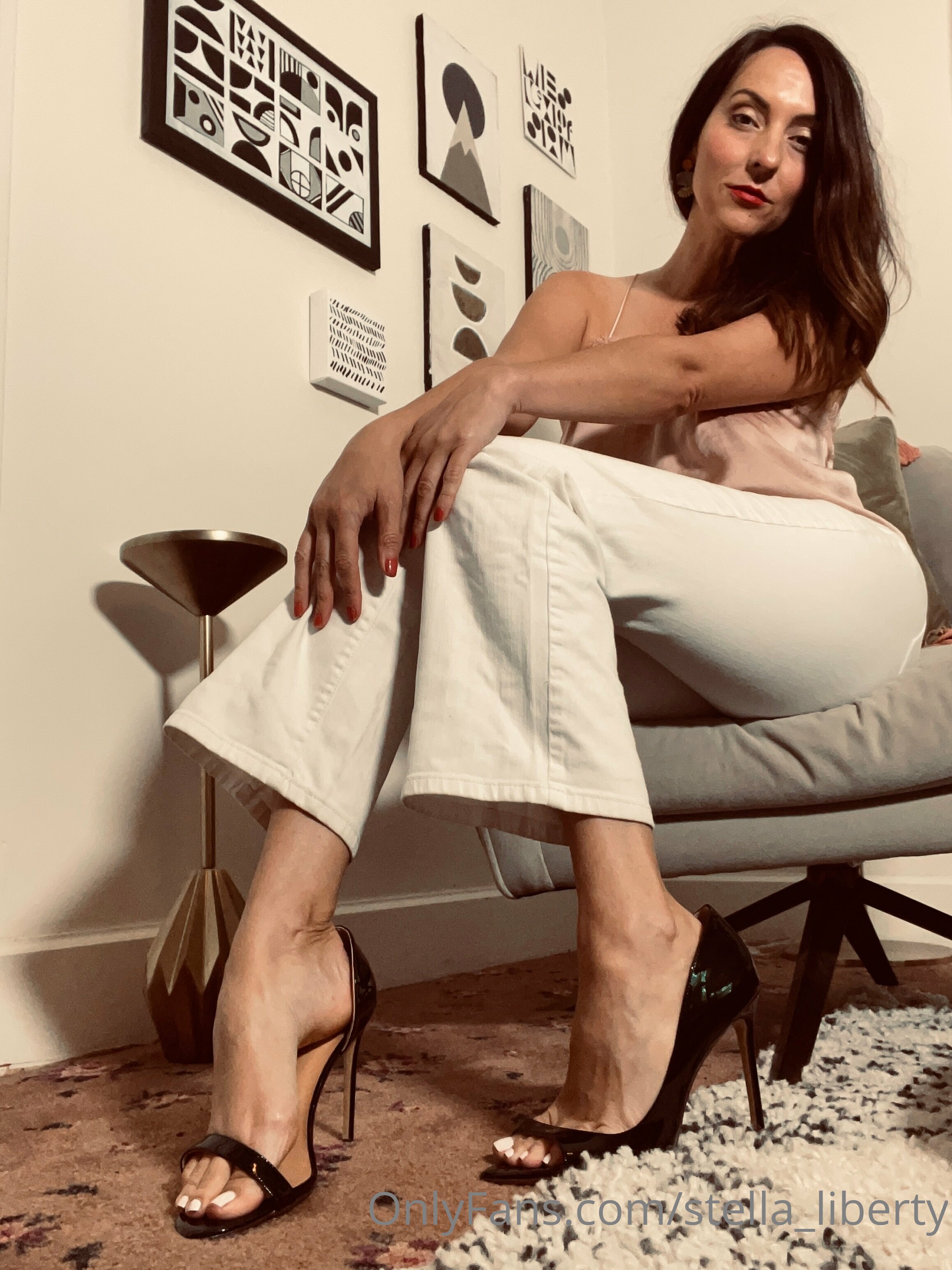 stella_liberty feet photo 16