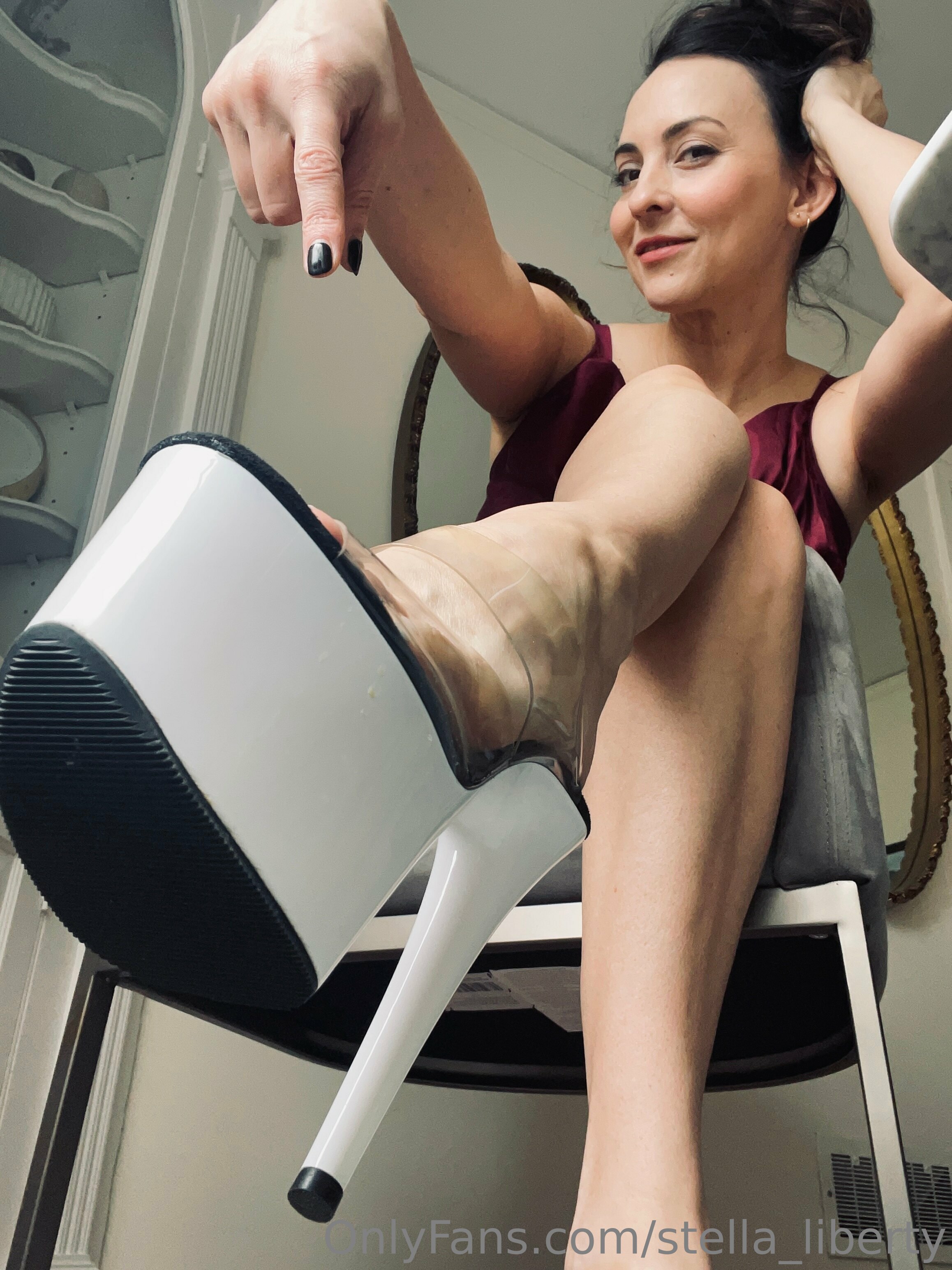 stella_liberty feet photo 18