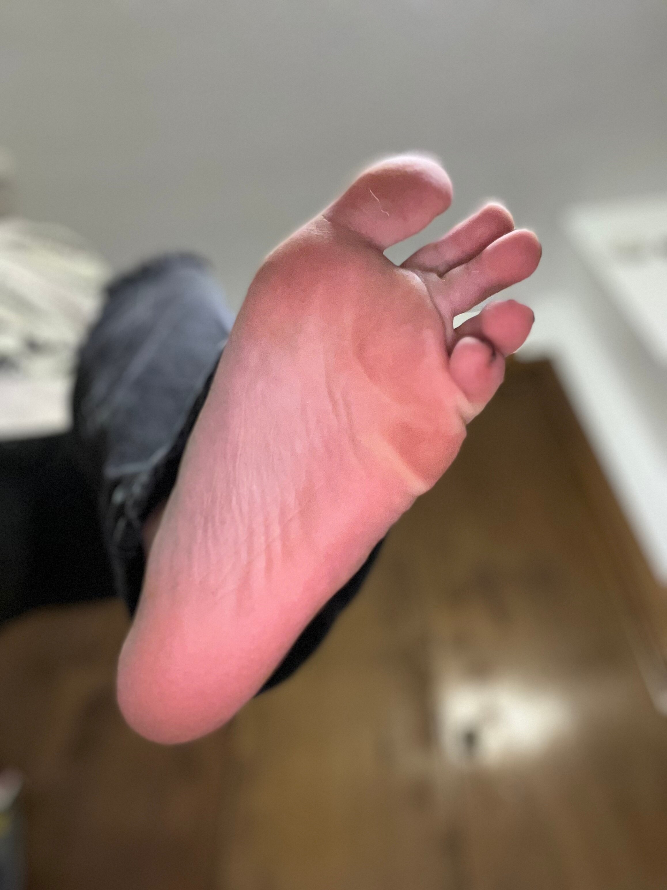 brees_feet1 feet photo 7