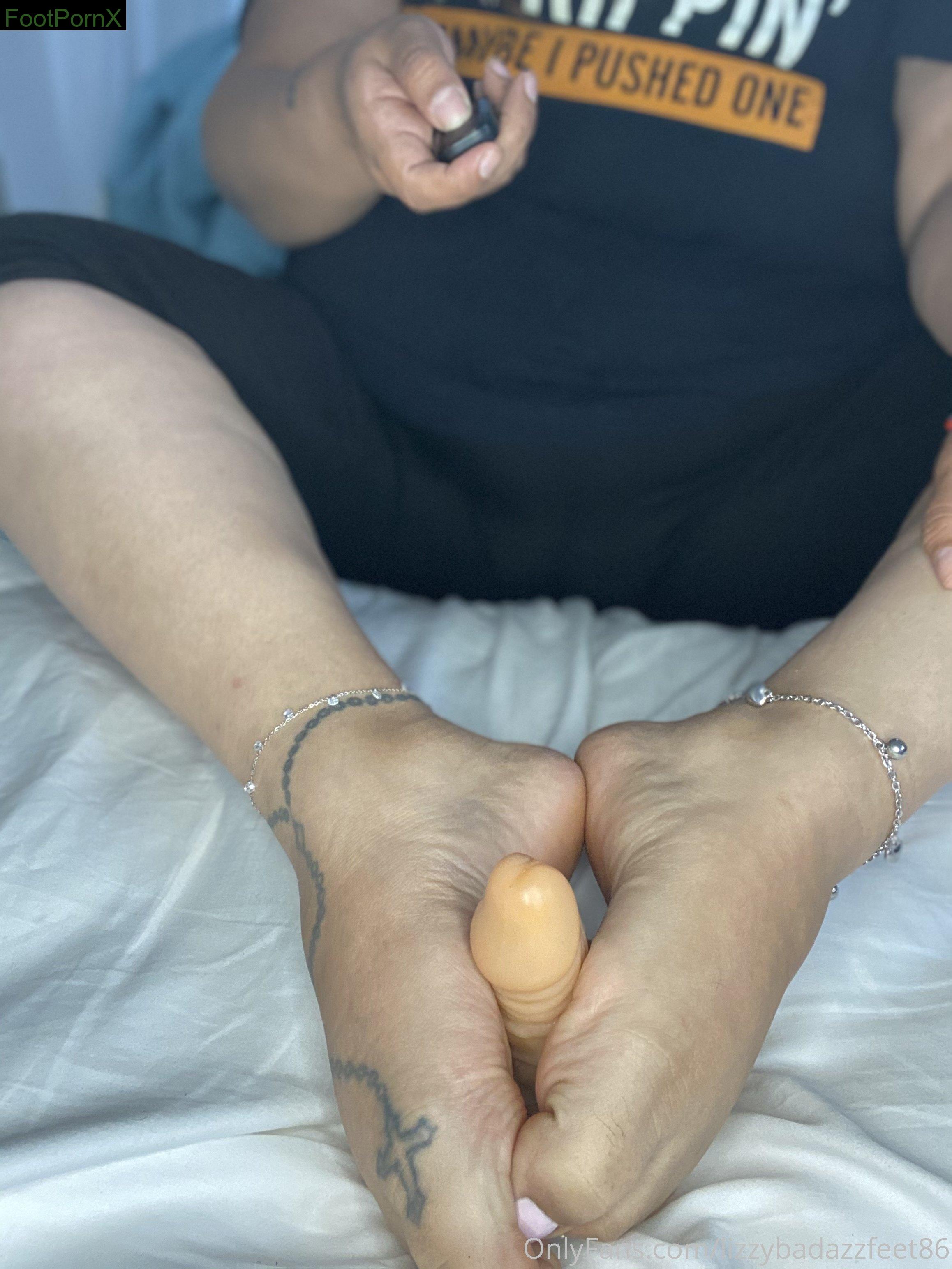 lizzybadazzfeet86 feet photo 16