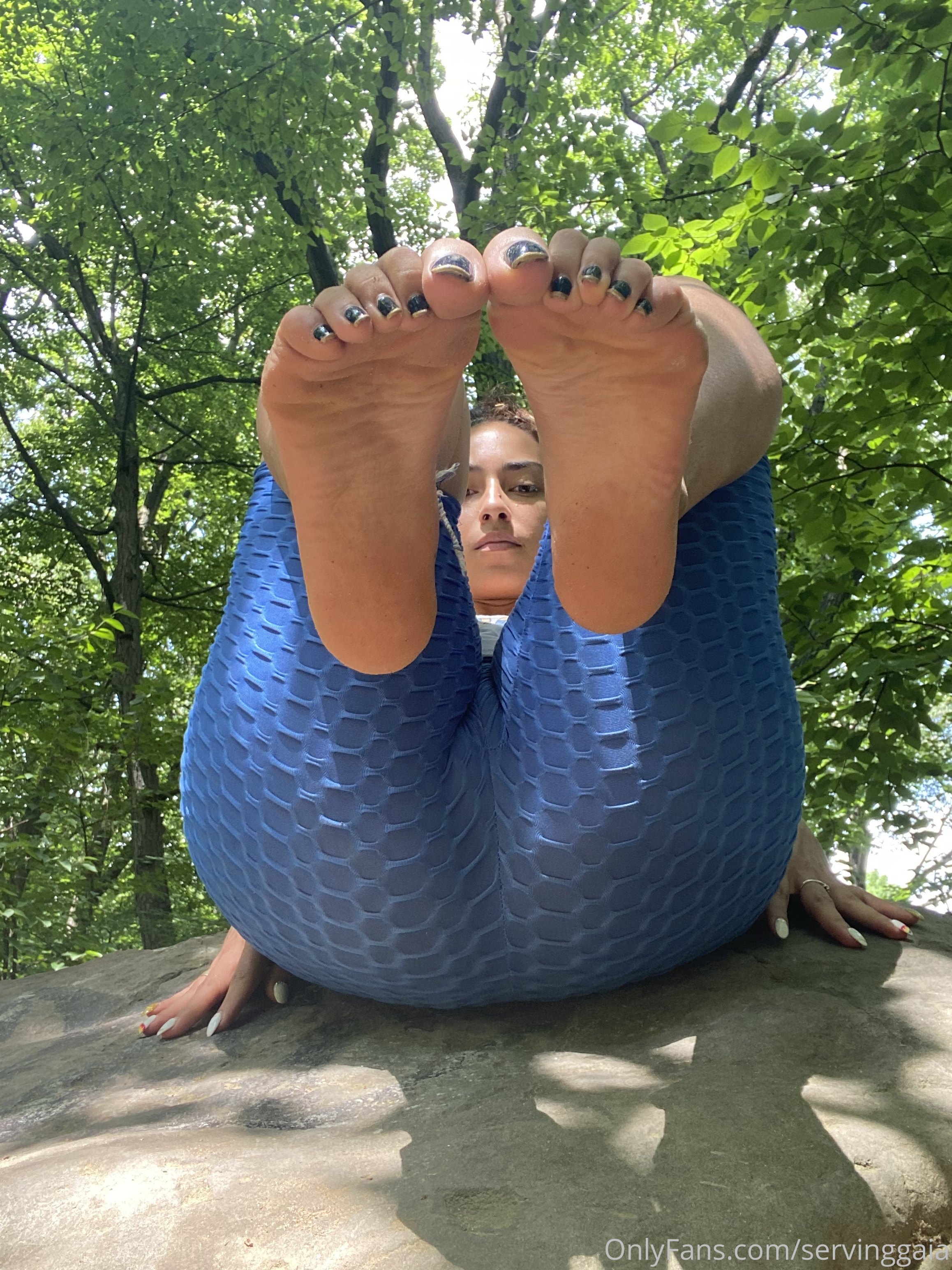 servinggaia feet photo 4