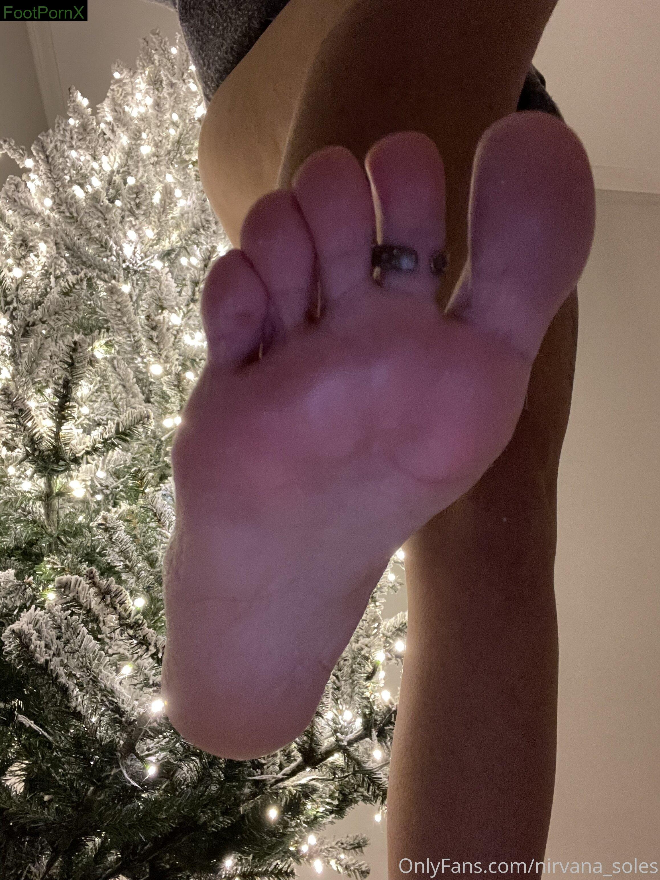 nirvana_soles feet photo 15