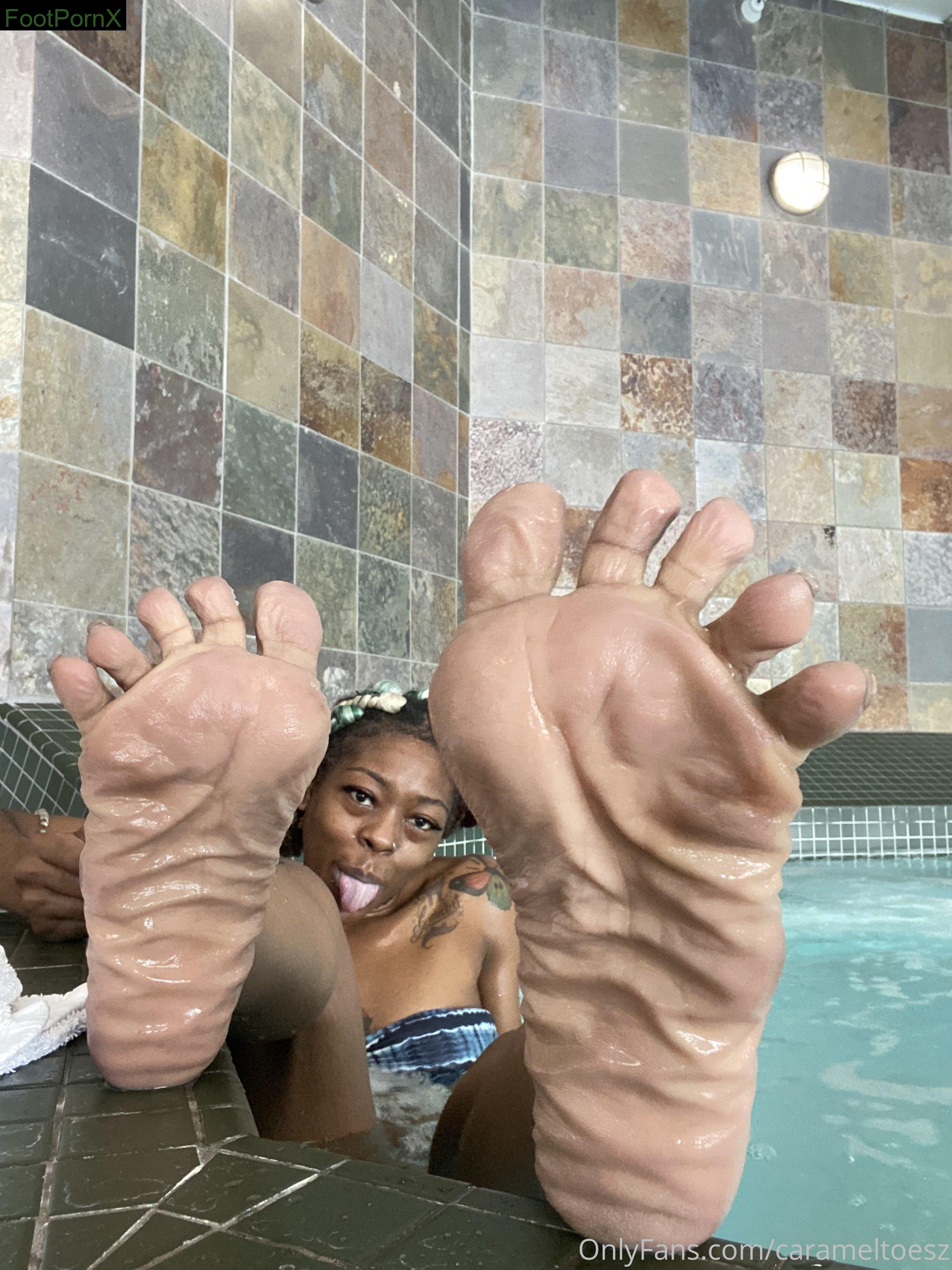 carameltoesz feet photo 7