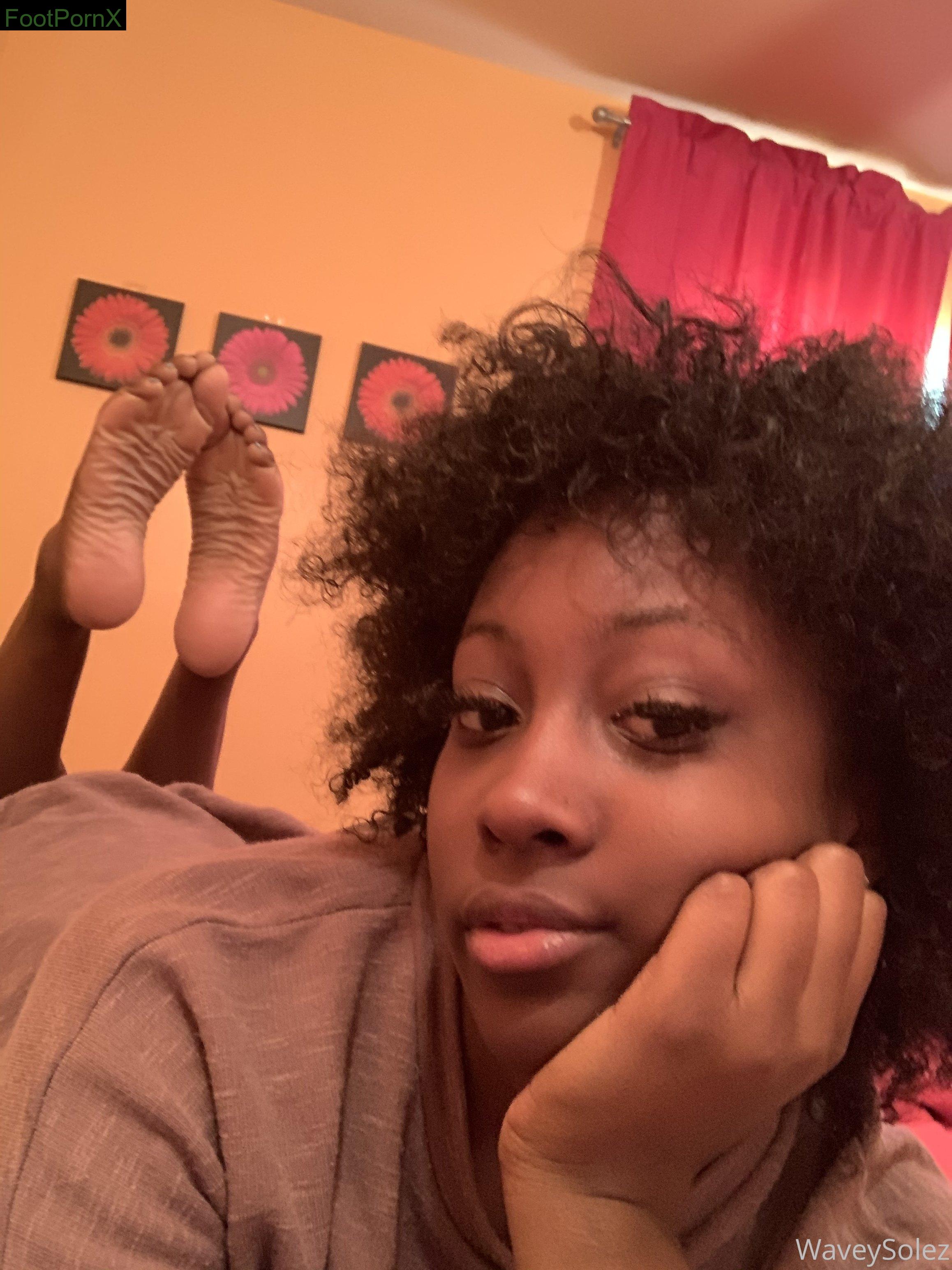 waveysolezz feet photo 8