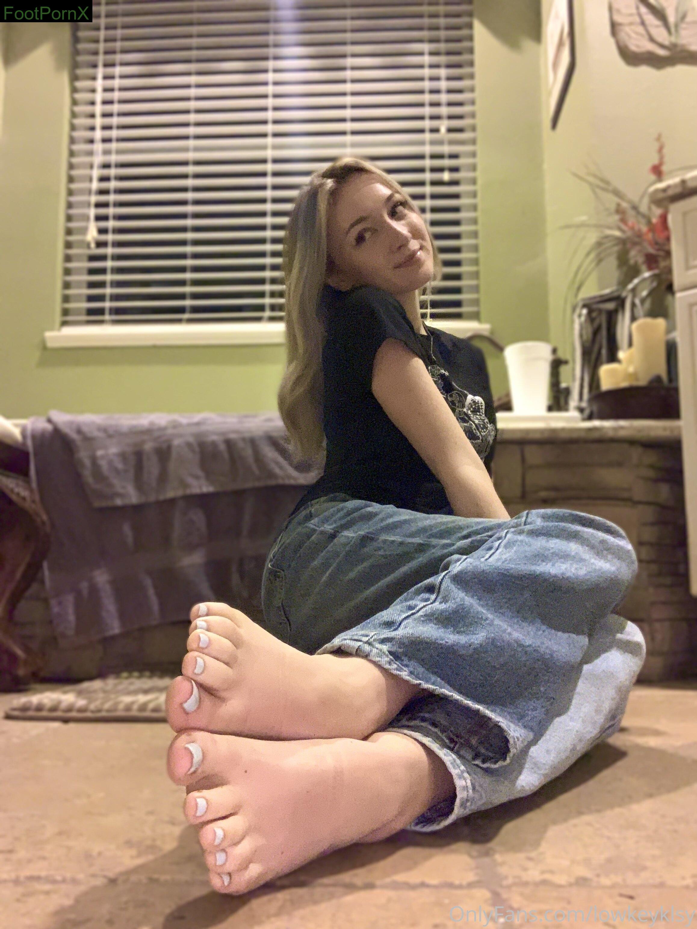 lowkeyklsy feet photo 17