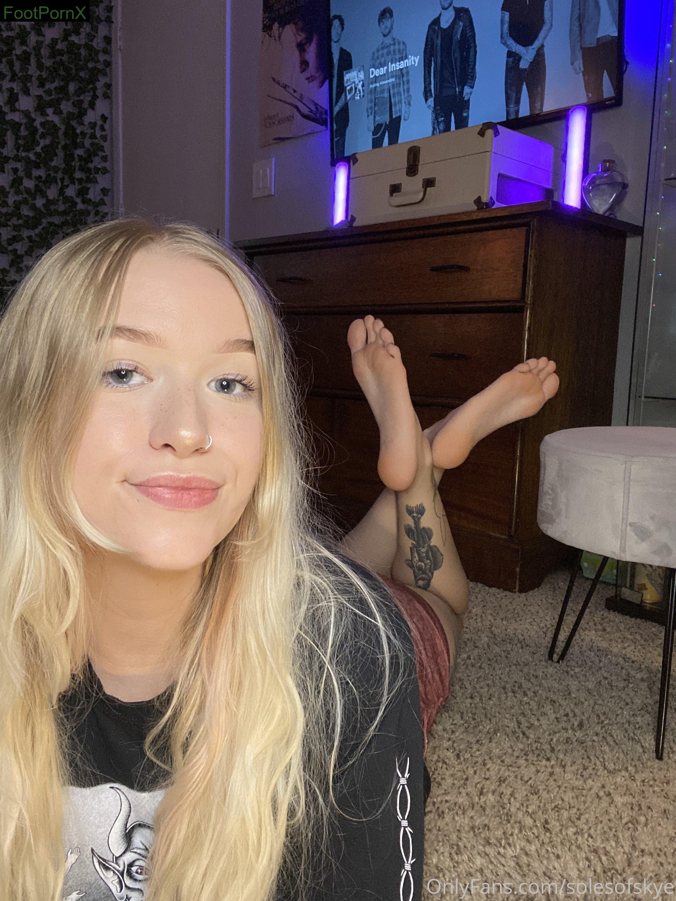 solesofskye feet photo 4