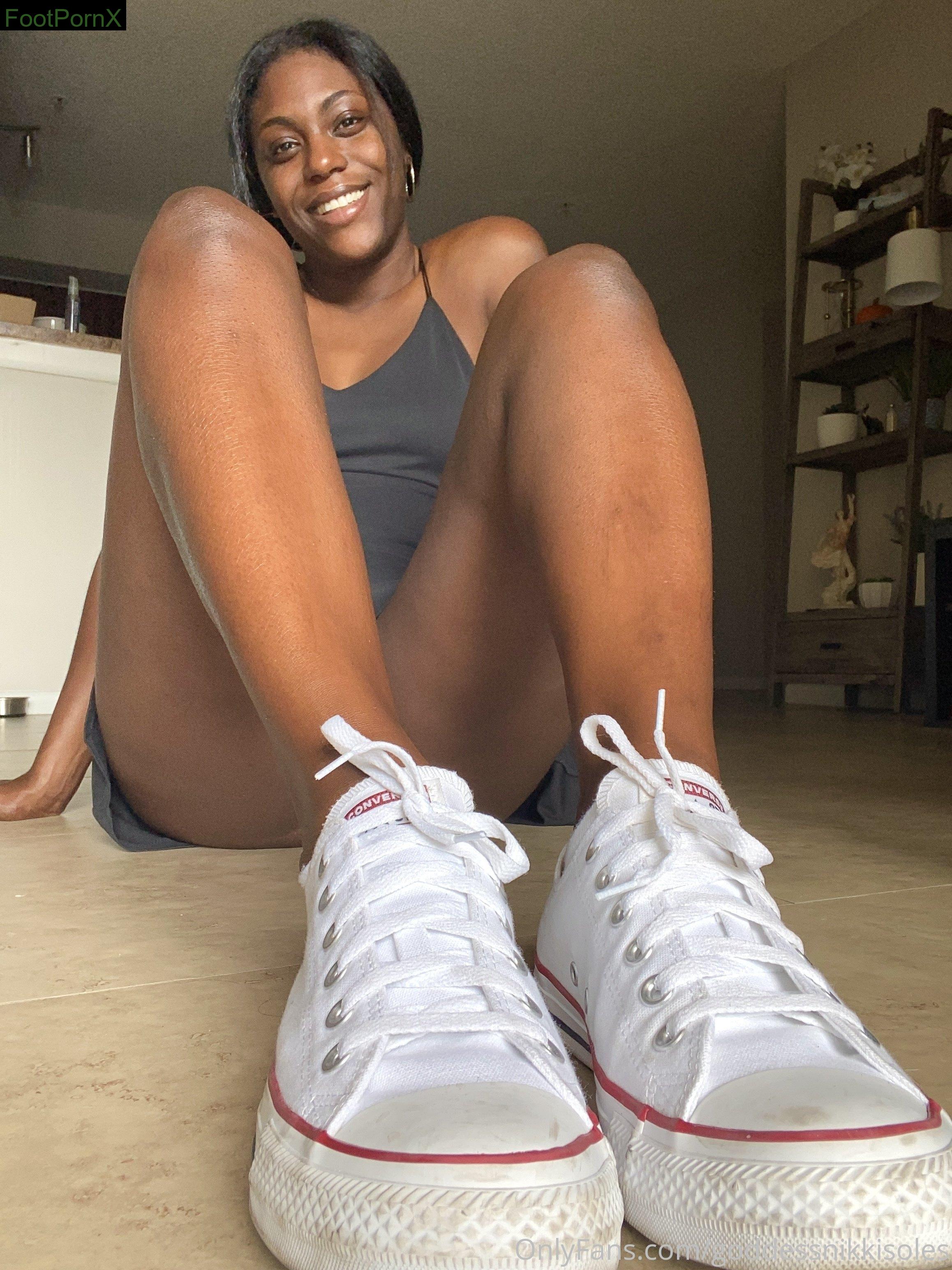 goddessnikkisoles feet photo 23