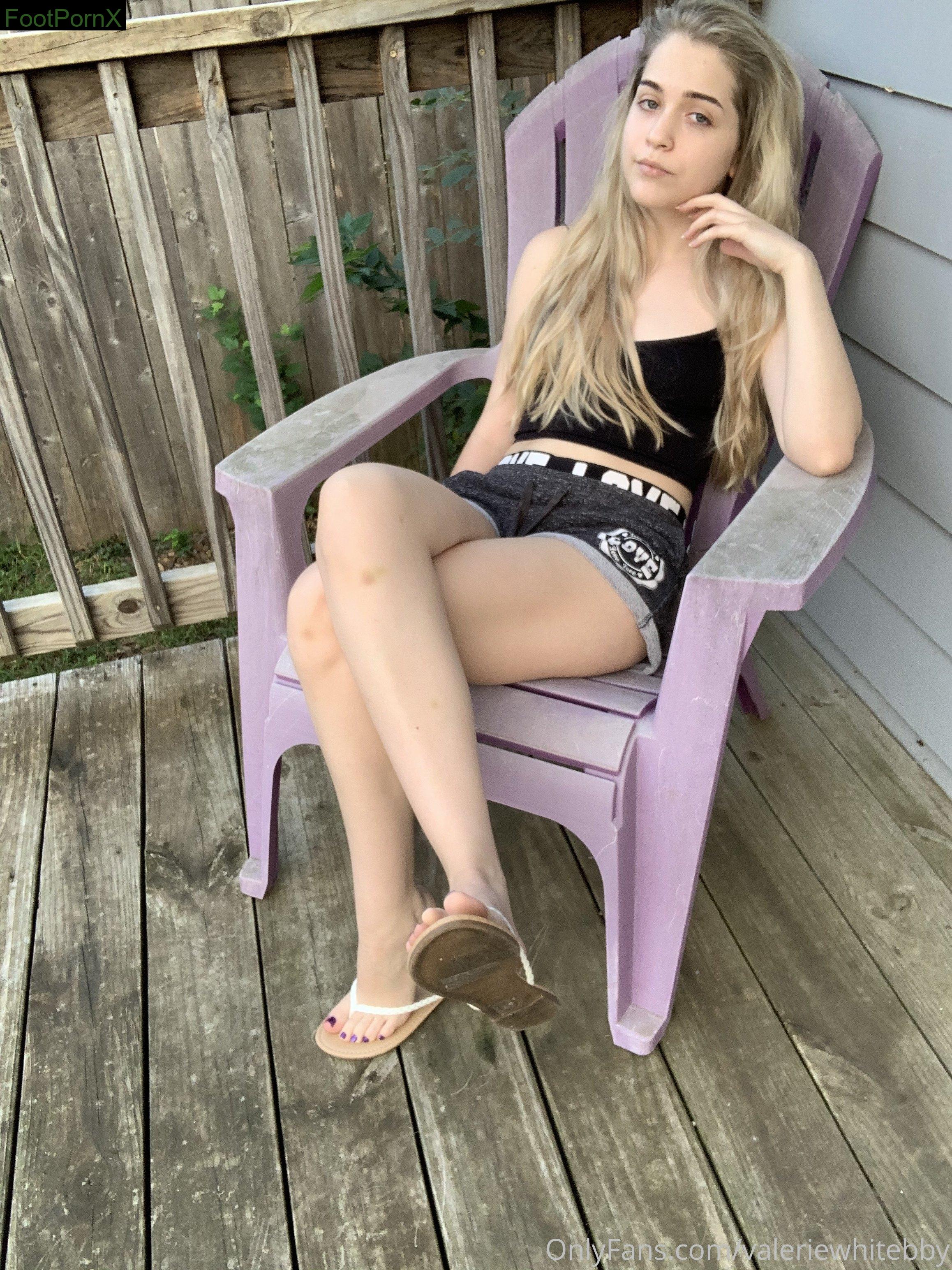 valeriewhitebby feet photo 8